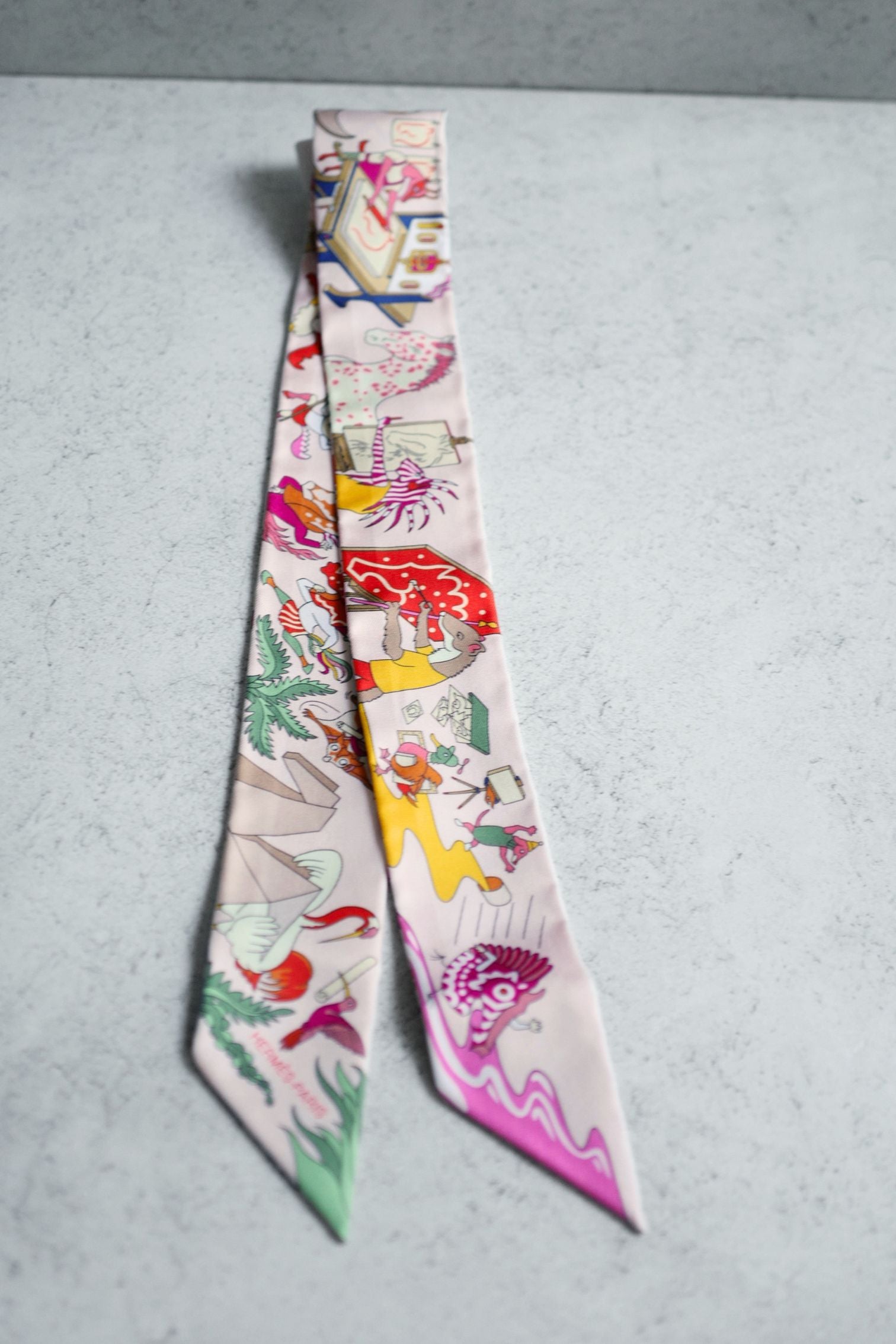 Hermès Academia Hippica Twilly Rose Nacre / Vert Amande / Multicolore 100% Silk
