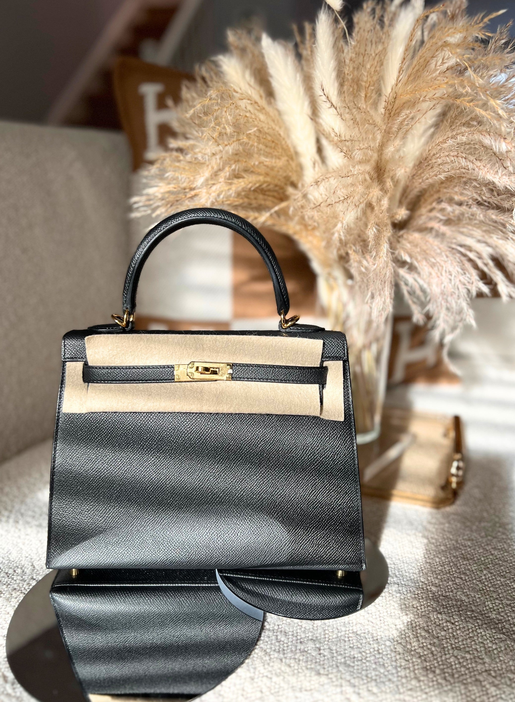 BNIB Hermes Kelly 25 Black Epsom Sellier with Gold Hardware