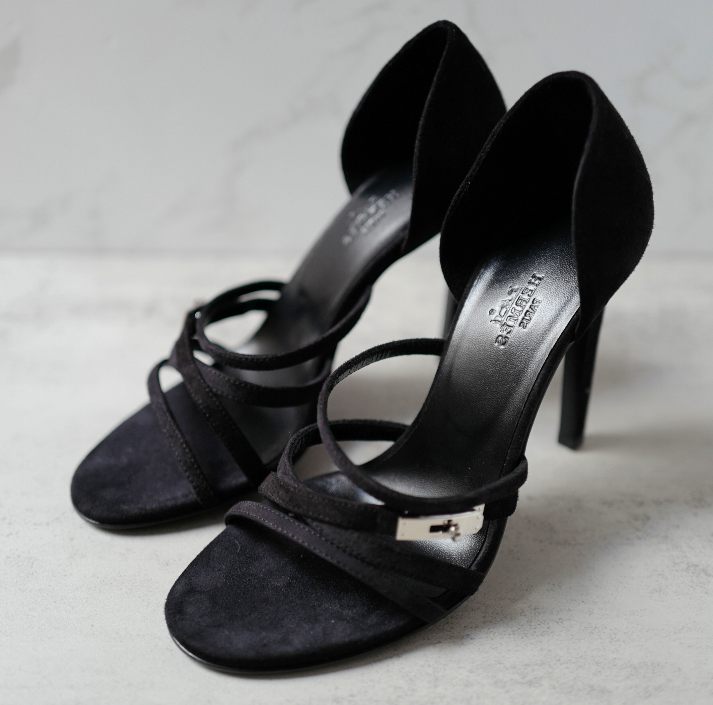 Hermès Lipstick 105 Sandal Noir Black Suede Strappy High Heels Size 37