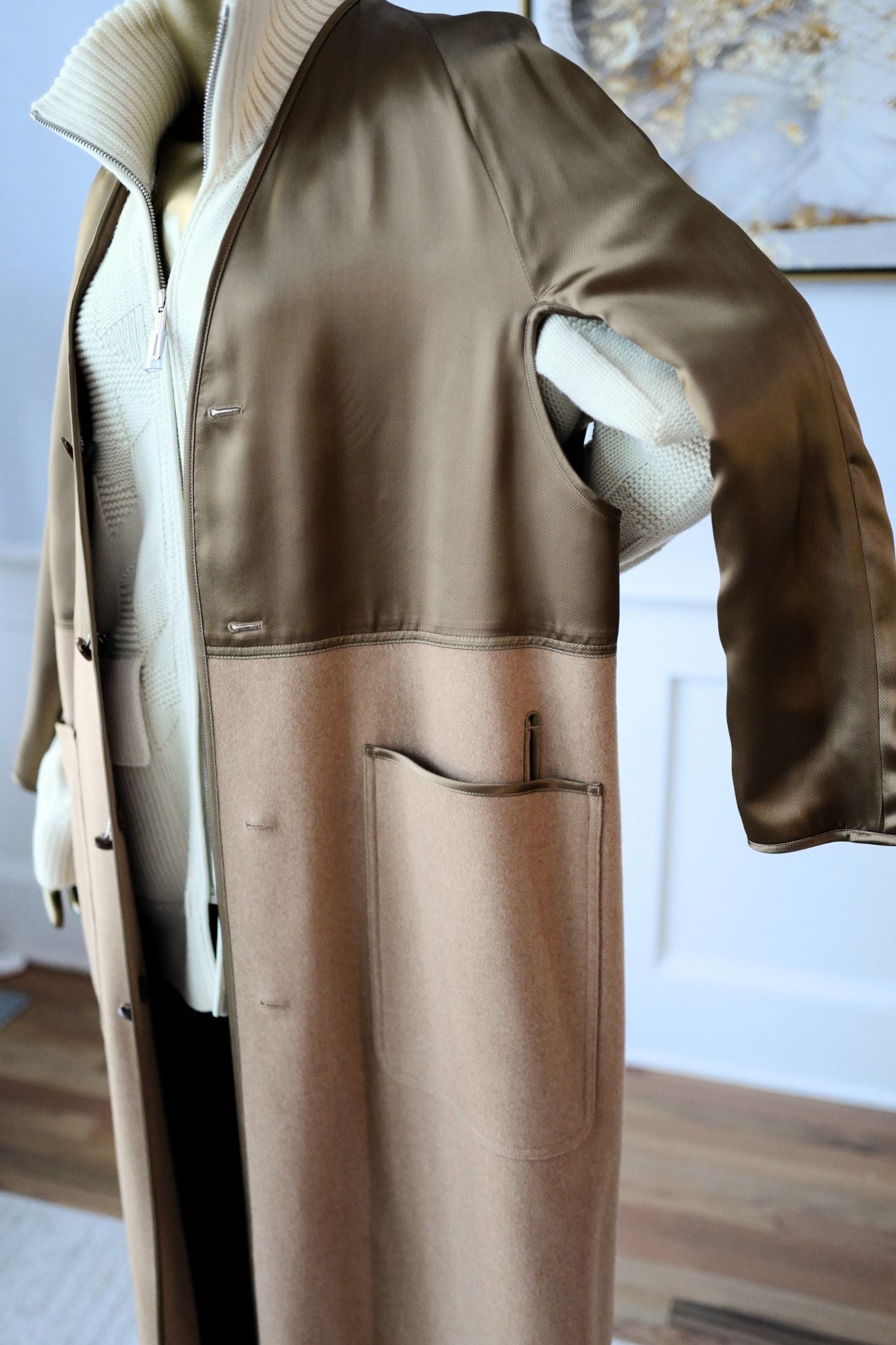 Hermès Women’s Overcoat Size 34 Beige Camel Hair Coat