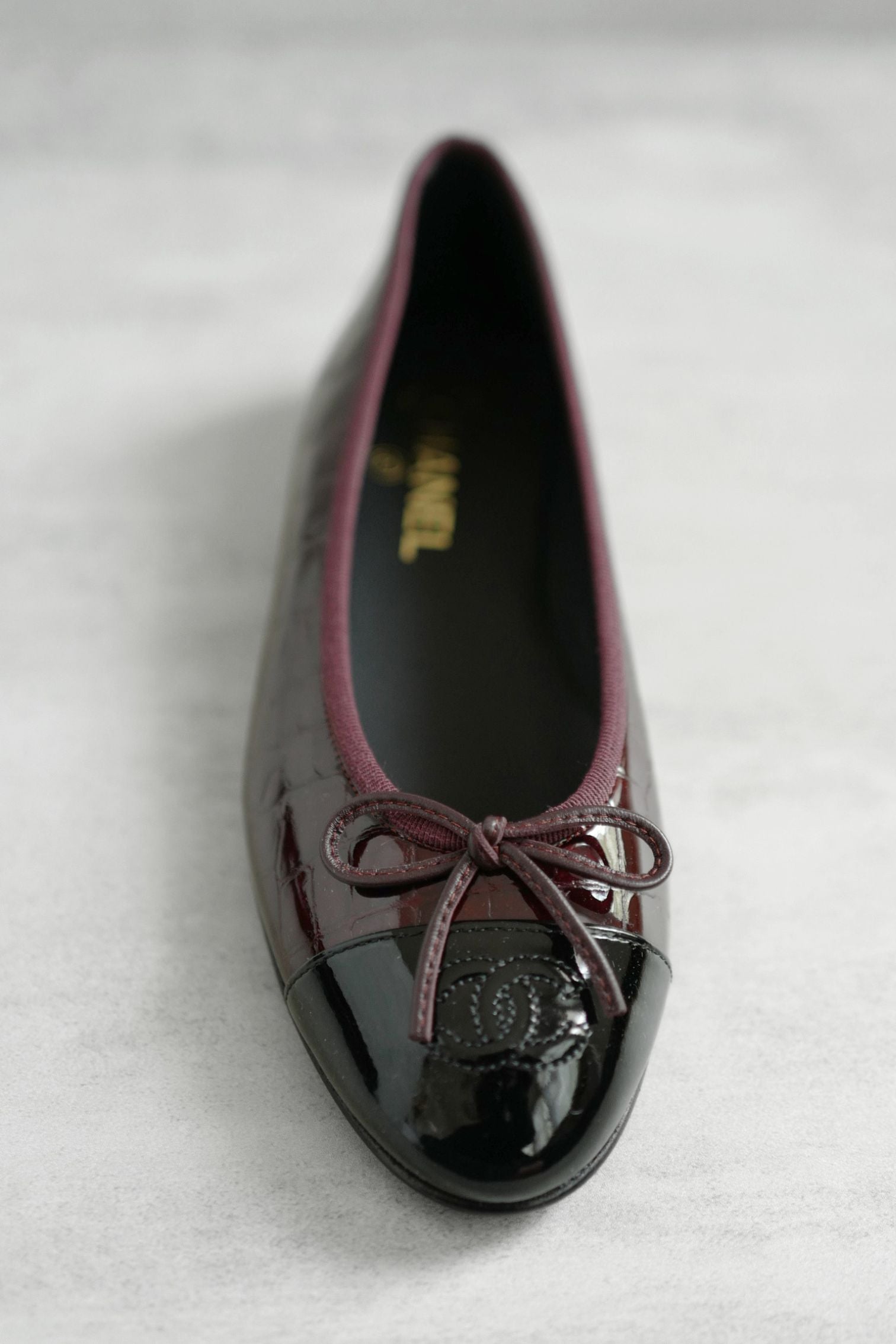 Chanel 26A Ballet Flats Croc Embossed Patent Calfskin Burgundy Black Size 38.5