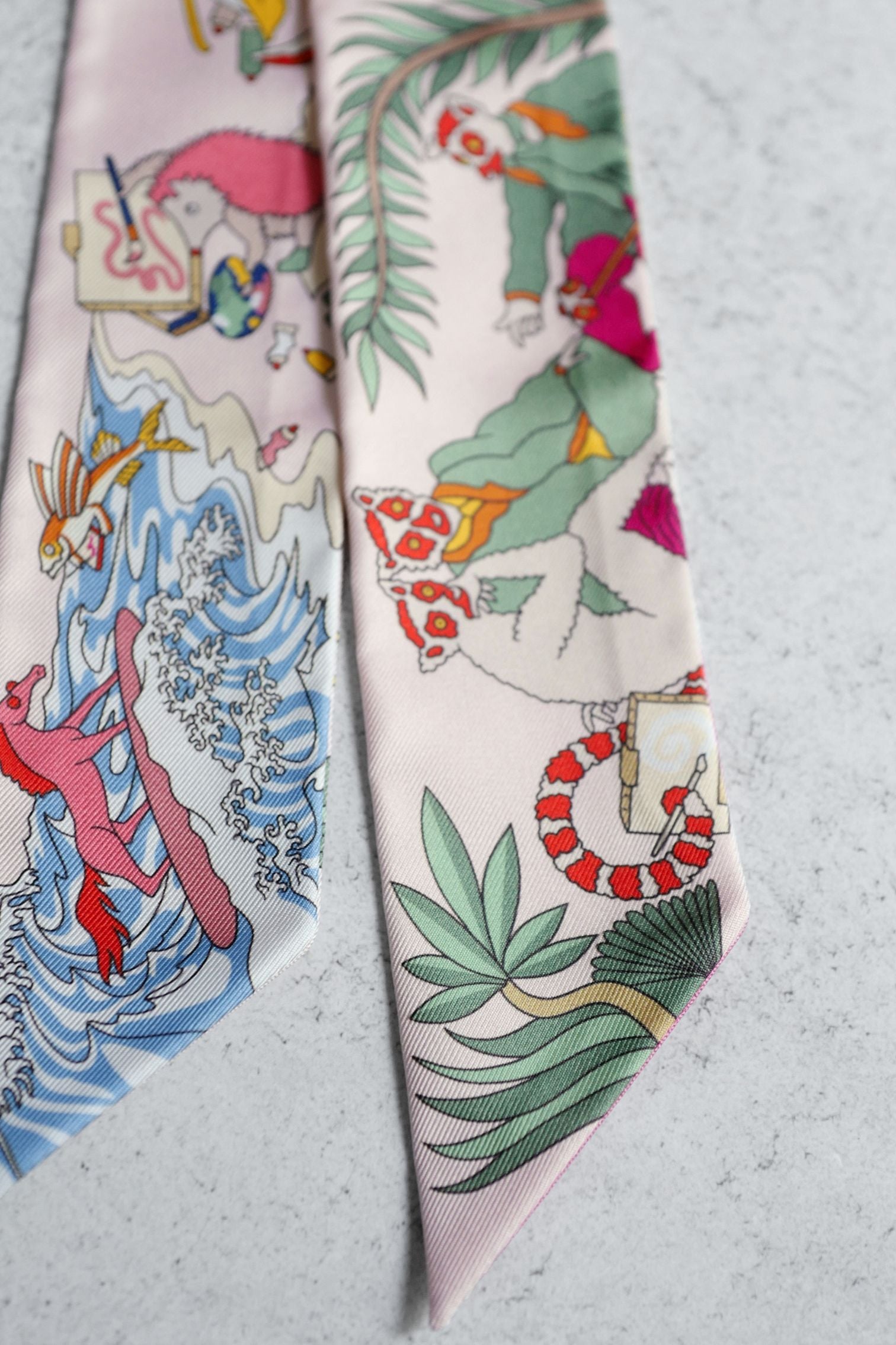 Hermès Academia Hippica Twilly Rose Nacre / Vert Amande / Multicolore 100% Silk
