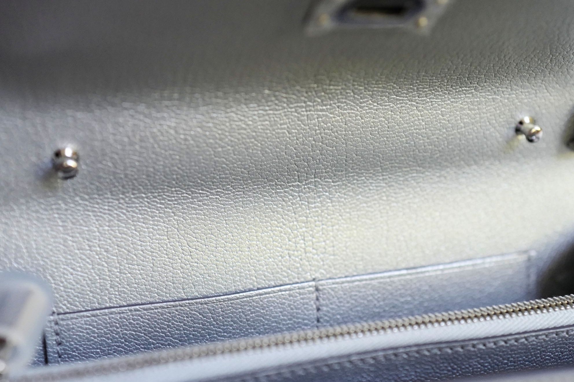 Hermès Kelly To Go Wallet Dore Argent Silver Metallic Chamkilight Goatskin 2026