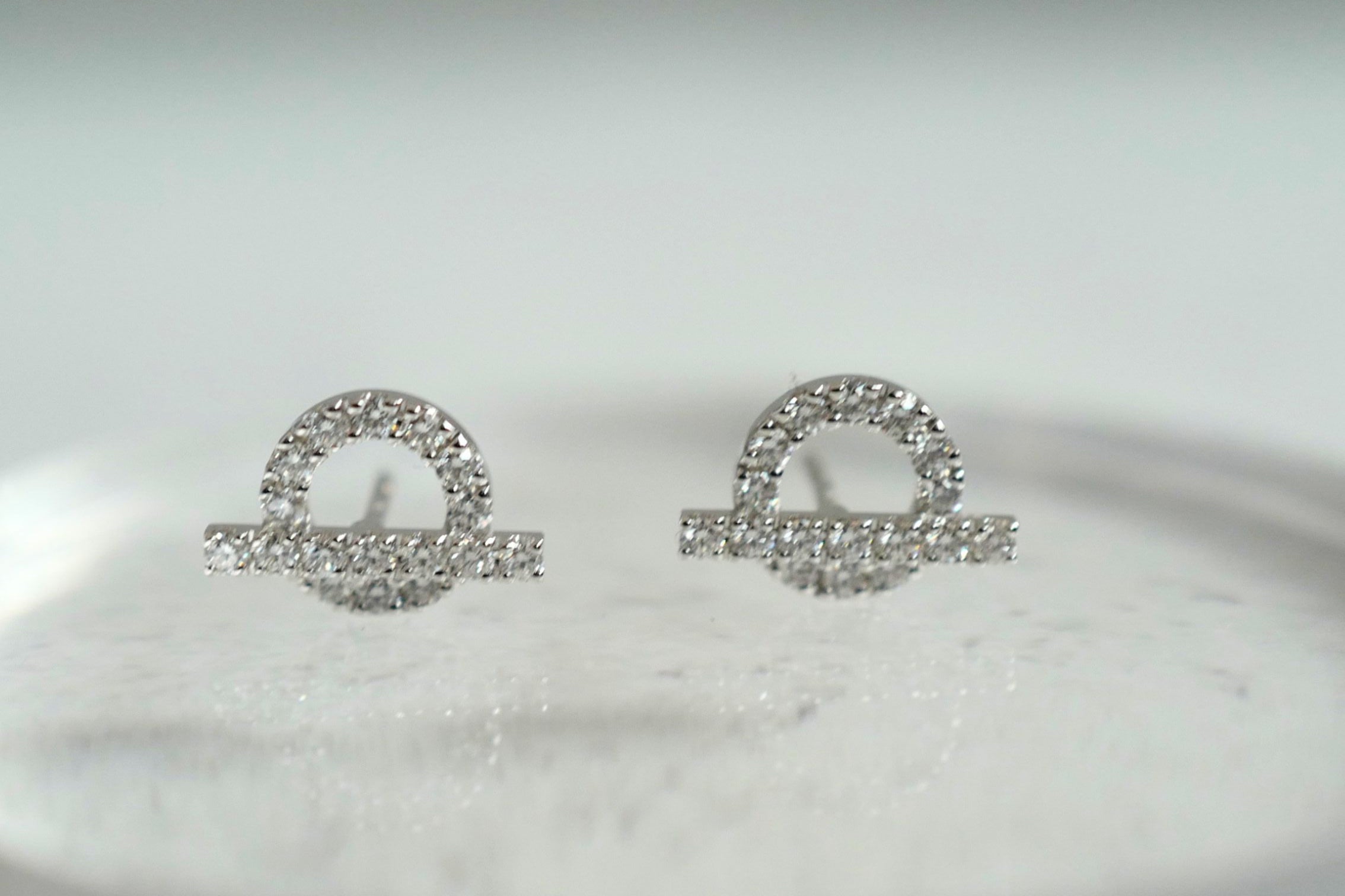 BNIB Hermes Finesse Earrings White Gold With Diamonds $11K Retail
