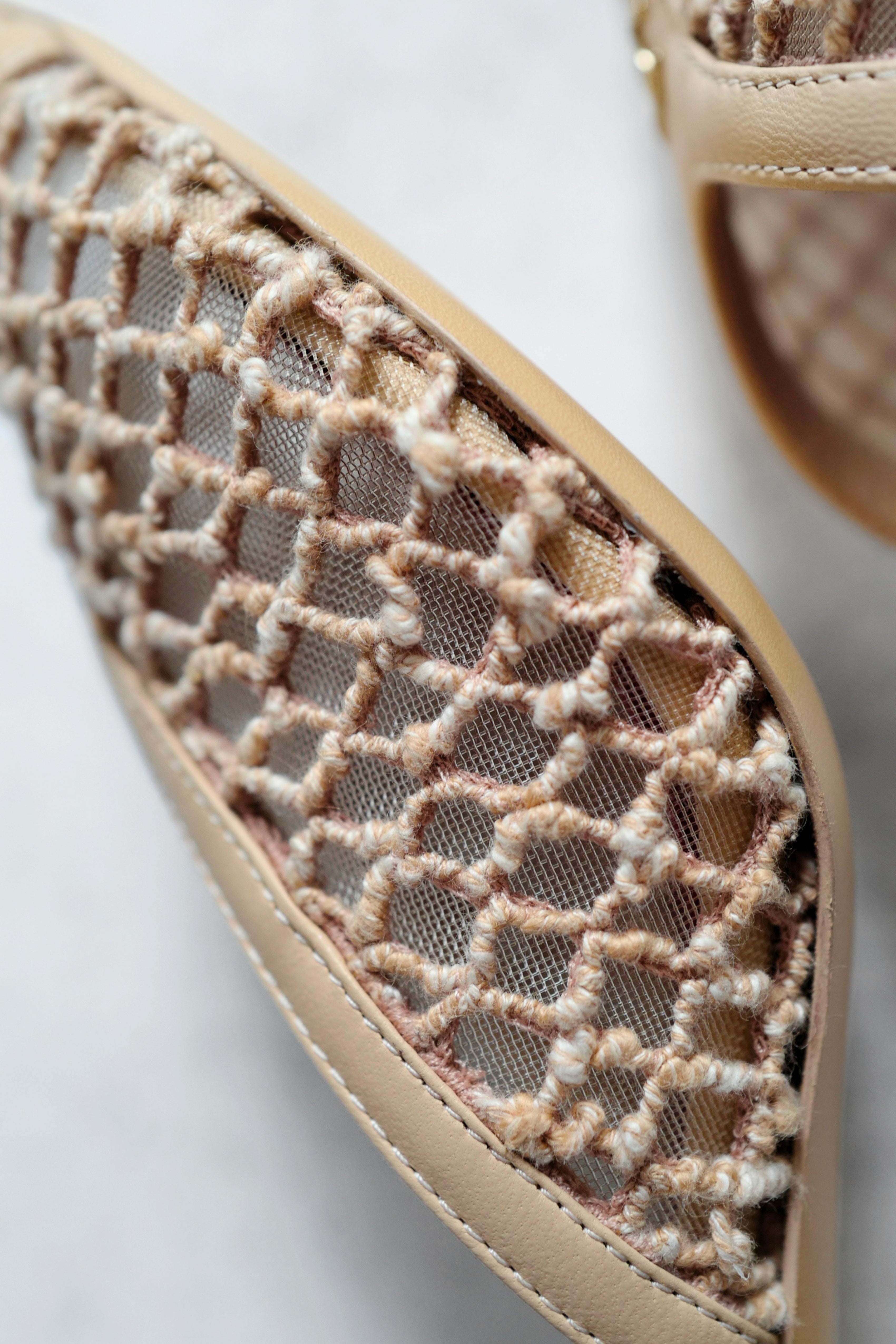 Chanel 26M Coco Beach Mules Light Beige Mixed Fibers/Cotton/Lambskin Size 37.5