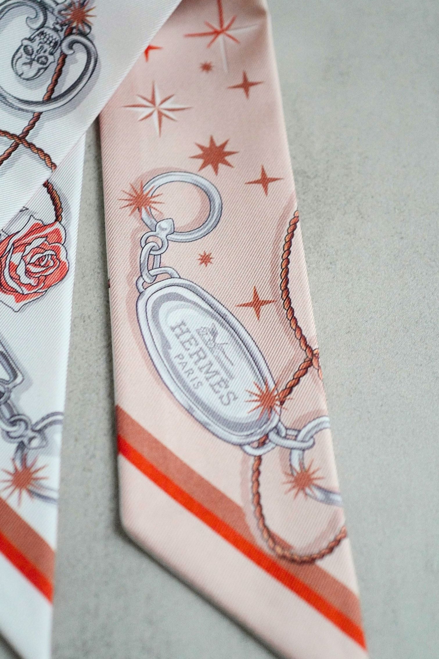 Hermès C’est La Fête Twilly Beige Rose / Caramel / Blanc