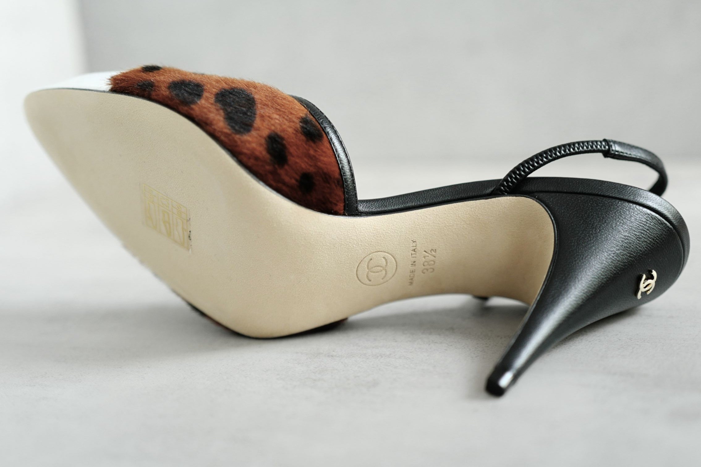 Chanel 26A Métiers d’Art Matthieu Blazy Slingback Heels Leopard size 38.5
