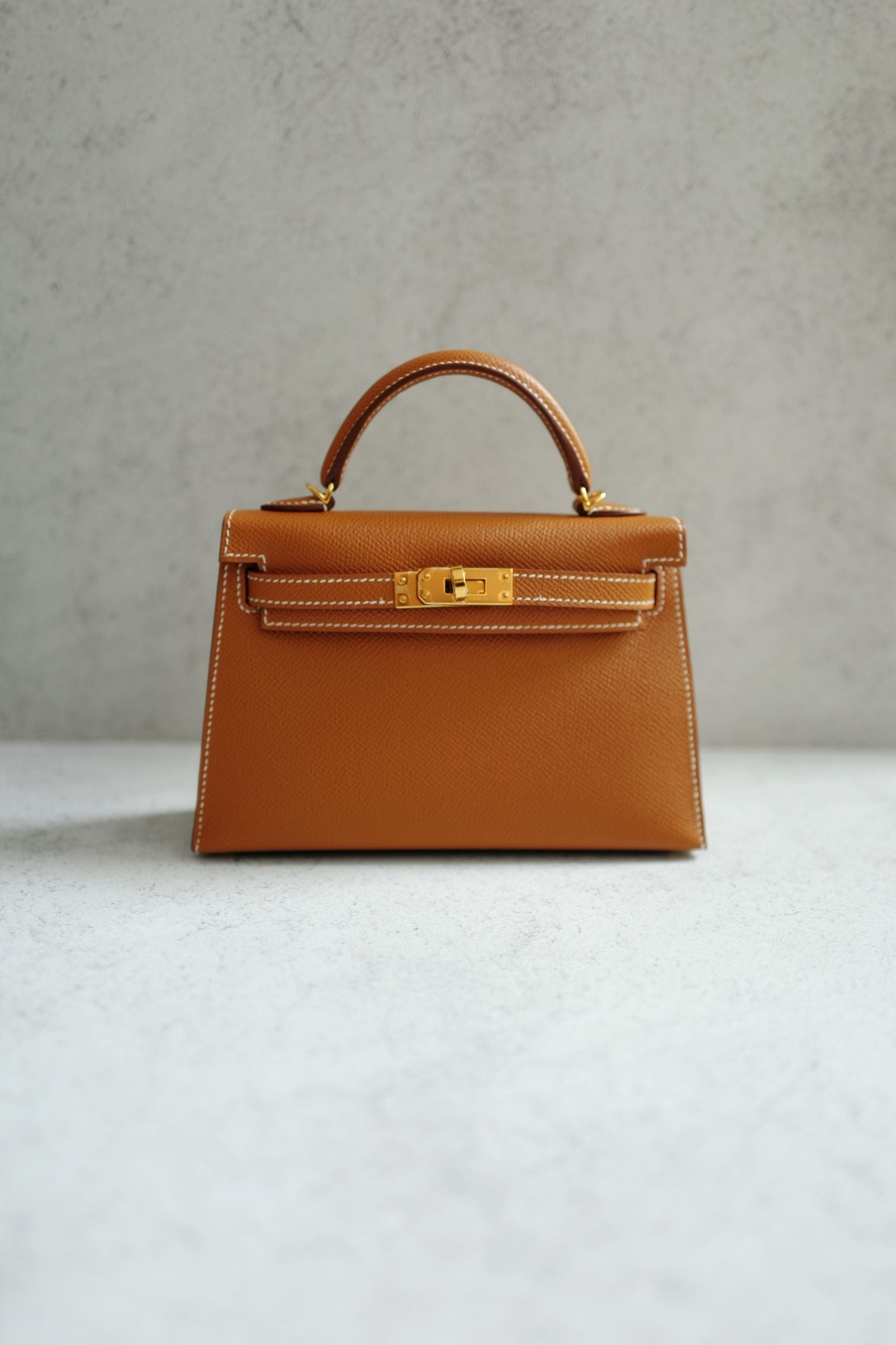 BNIB Hermes Mini Kelly Gold Epsom Calfskin Gold Hardware G Stamp 2026