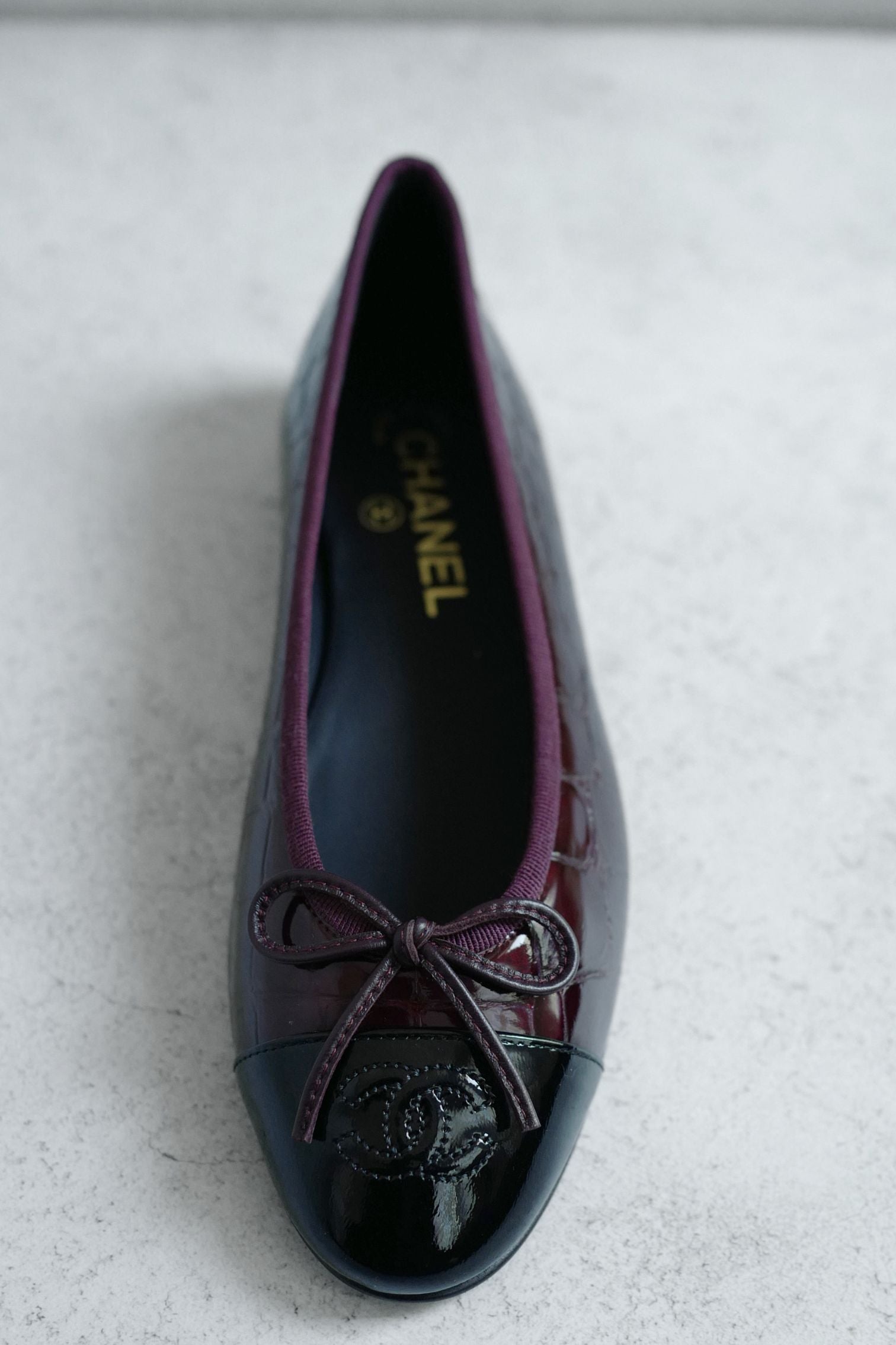 Chanel 26A Ballet Flats Croc Embossed Patent Calfskin Burgundy Black Size 37