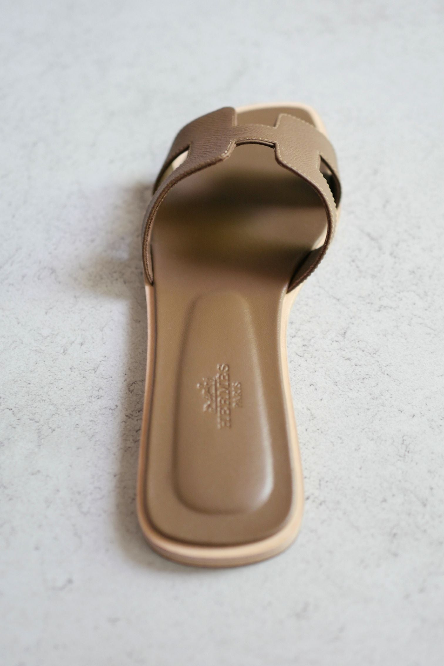 Hermès Oran Sandal Étoupe Calfskin Leather Size 38