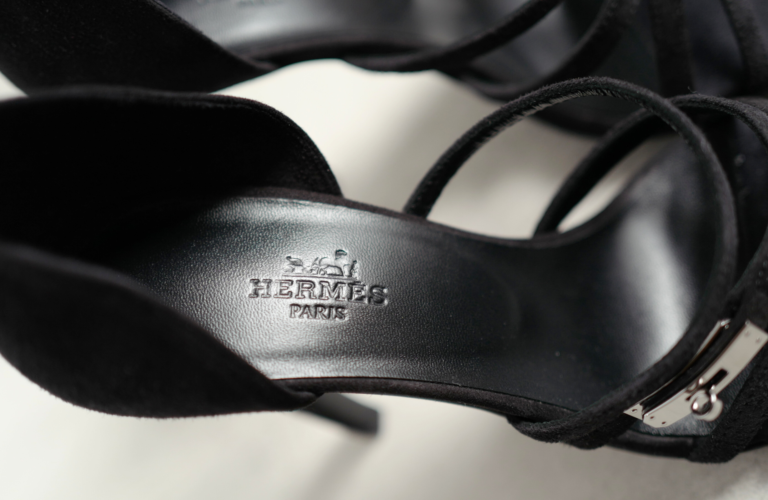 Hermès Lipstick 105 Sandal Noir Black Suede Strappy High Heels Size 37