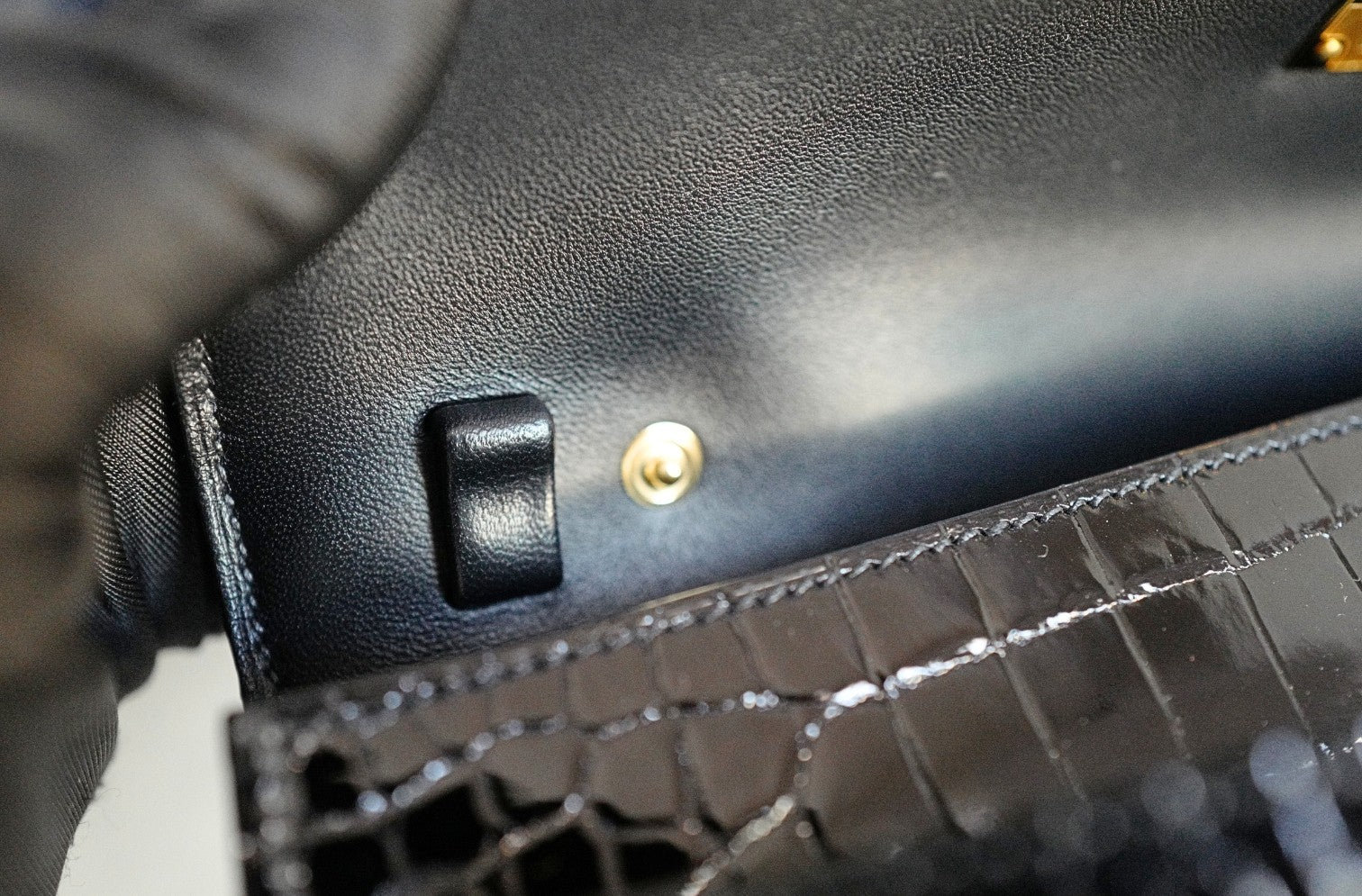 Hermès Kelly Elan Folie Clutch Black Porosus Crocodile & Feather Noir with Gold Hardware
