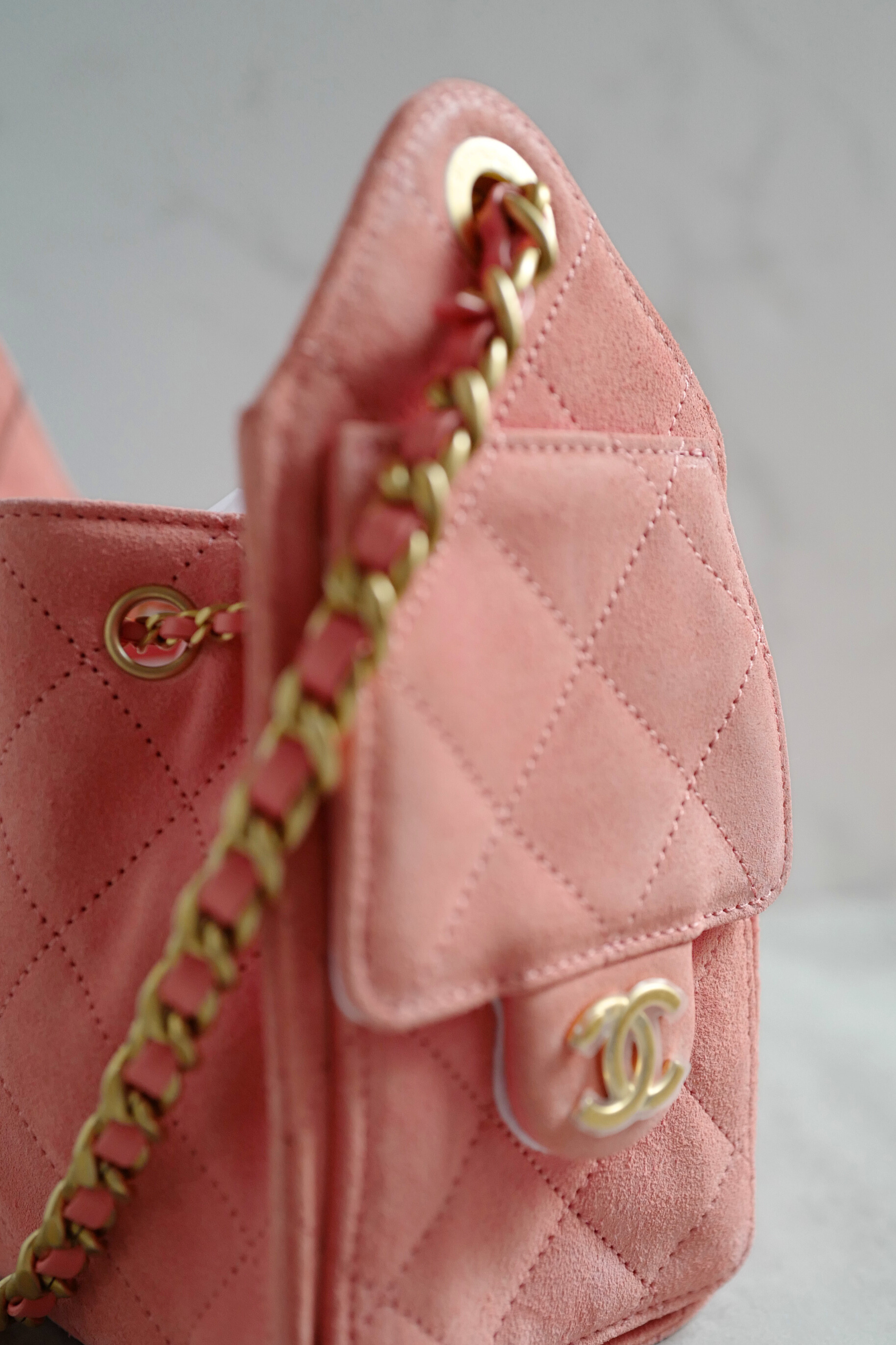 BNIB Chanel 26C Mini Hobo Shoulder Bag in Pink Suede with Gold Hardware