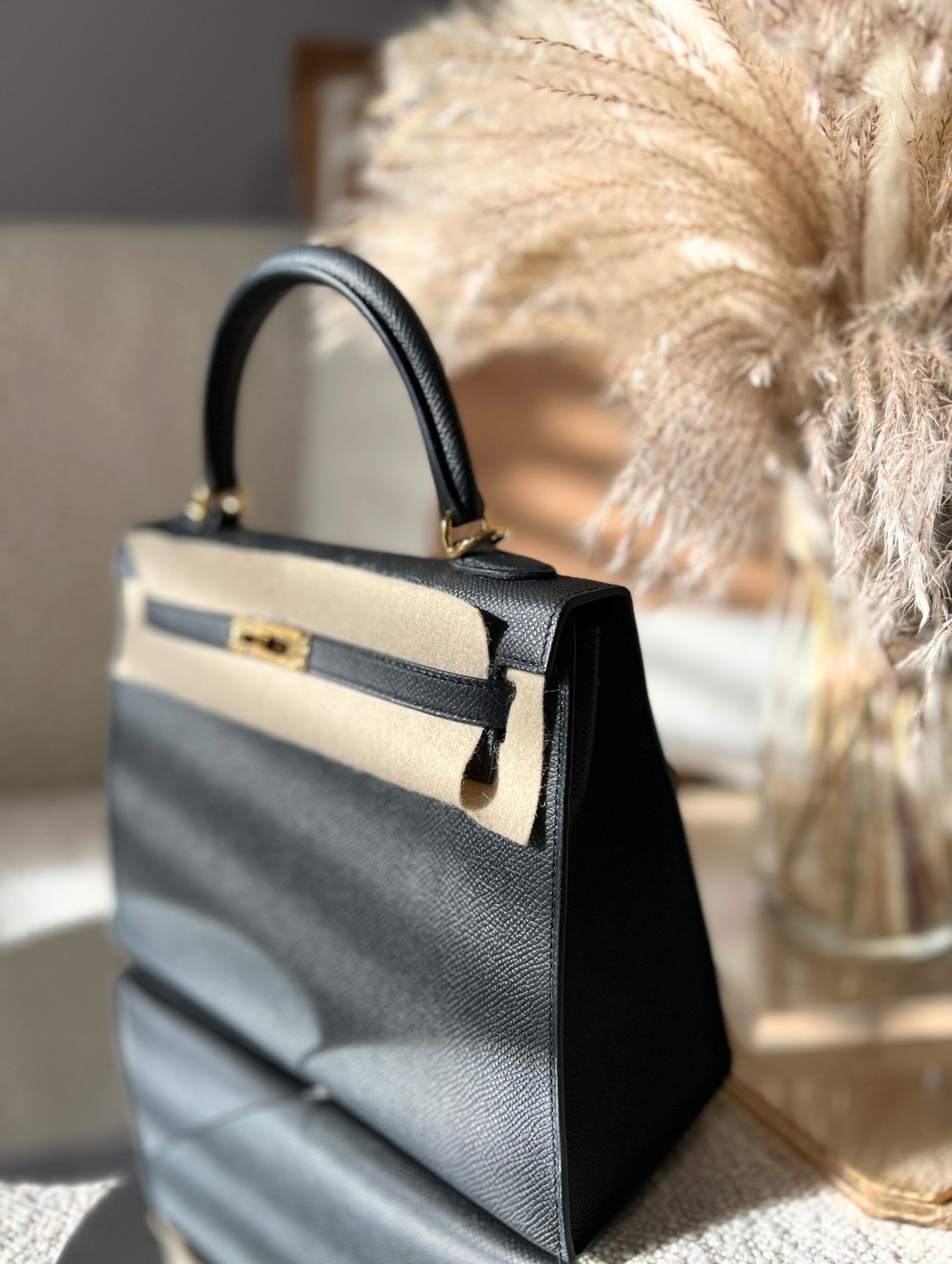 BNIB Hermes Kelly 25 Black Epsom Sellier with Gold Hardware