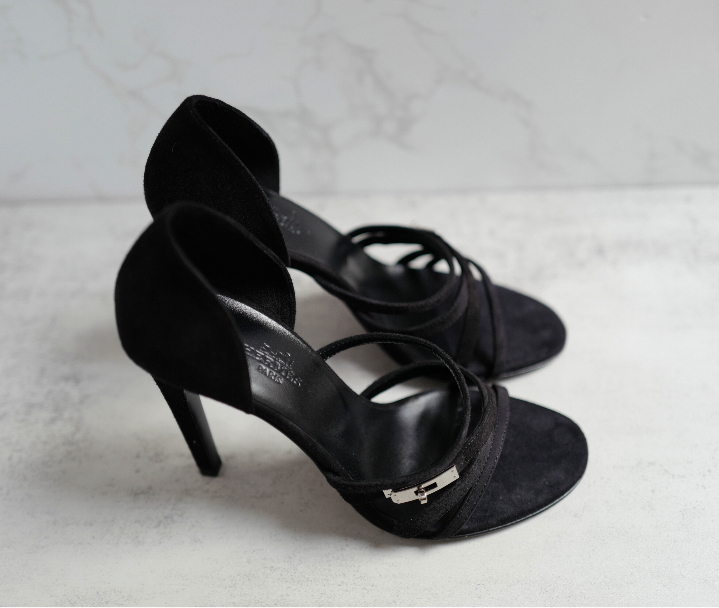 Hermès Lipstick 105 Sandal Noir Black Suede Strappy High Heels Size 37