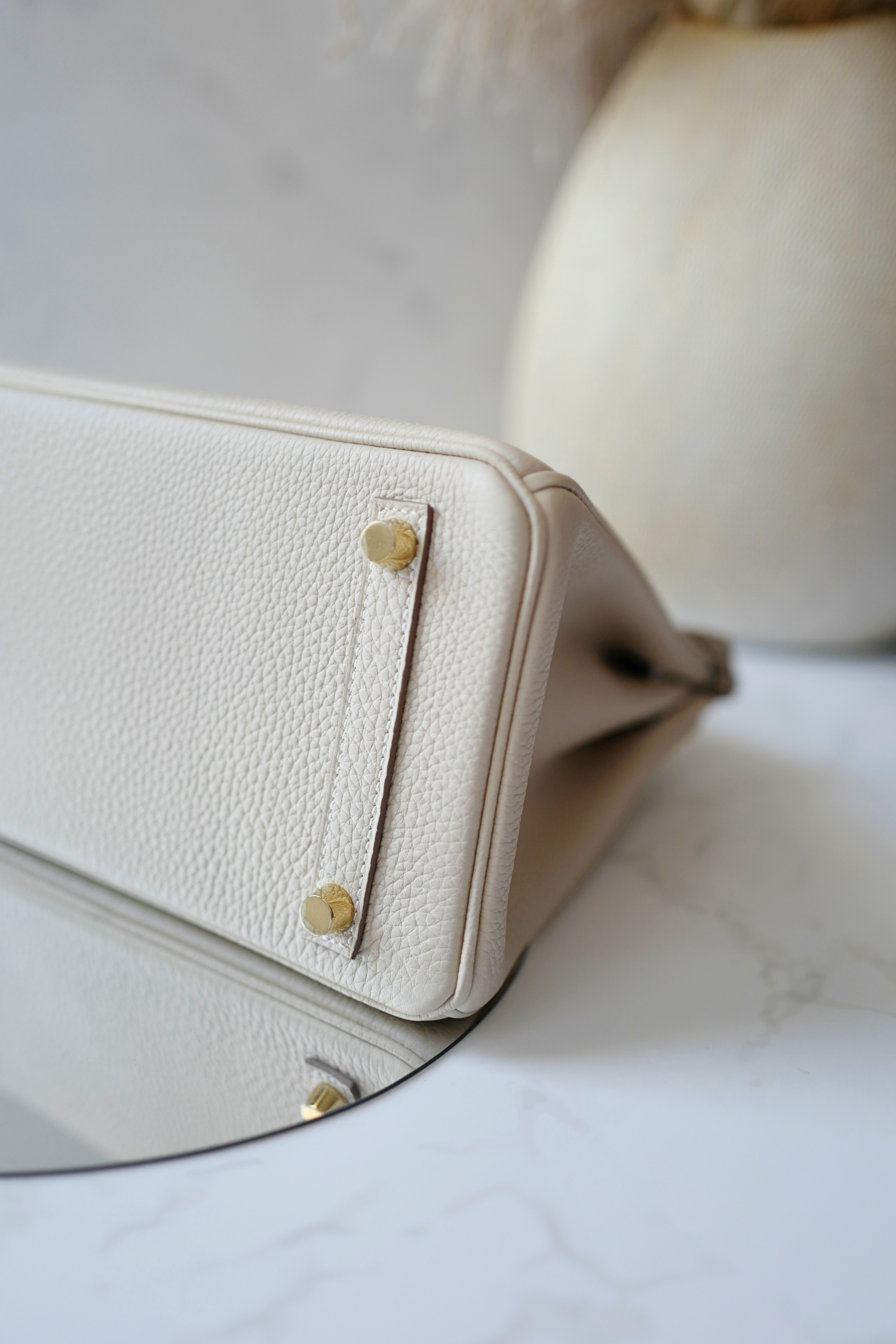 BNIB Hermès Birkin 25 Bag Craie Togo Leather with Gold Hardware