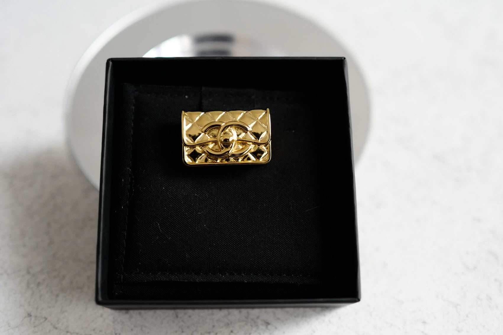 CHANEL Brooch B23K Matelasse bag motif Gold Metal BNIB NEW