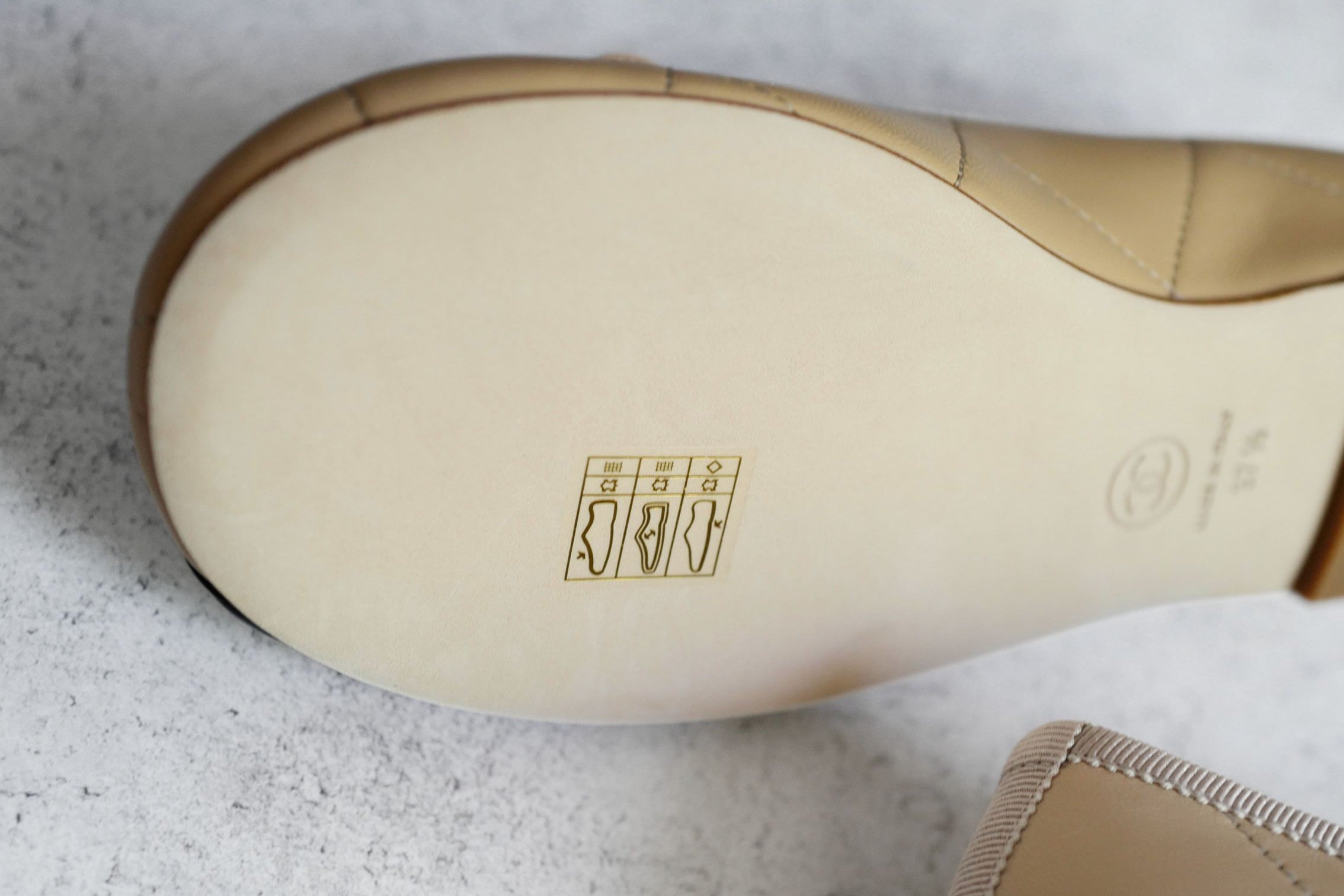 Chanel 26M Coco Beach Ballet Flats Beige Lambskin Size 37.5