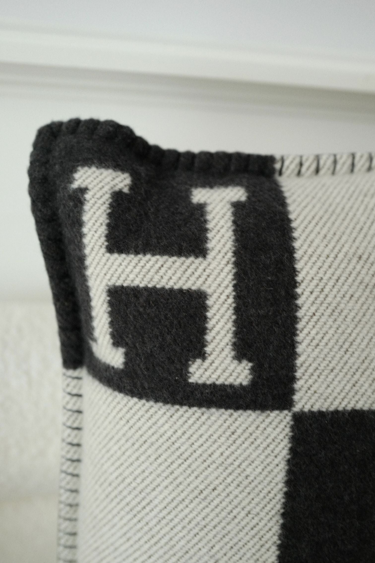 NEW Hermes Avalon Pillow  Small Model Ecru Gris Foncé Jacquard Wool Cashmere