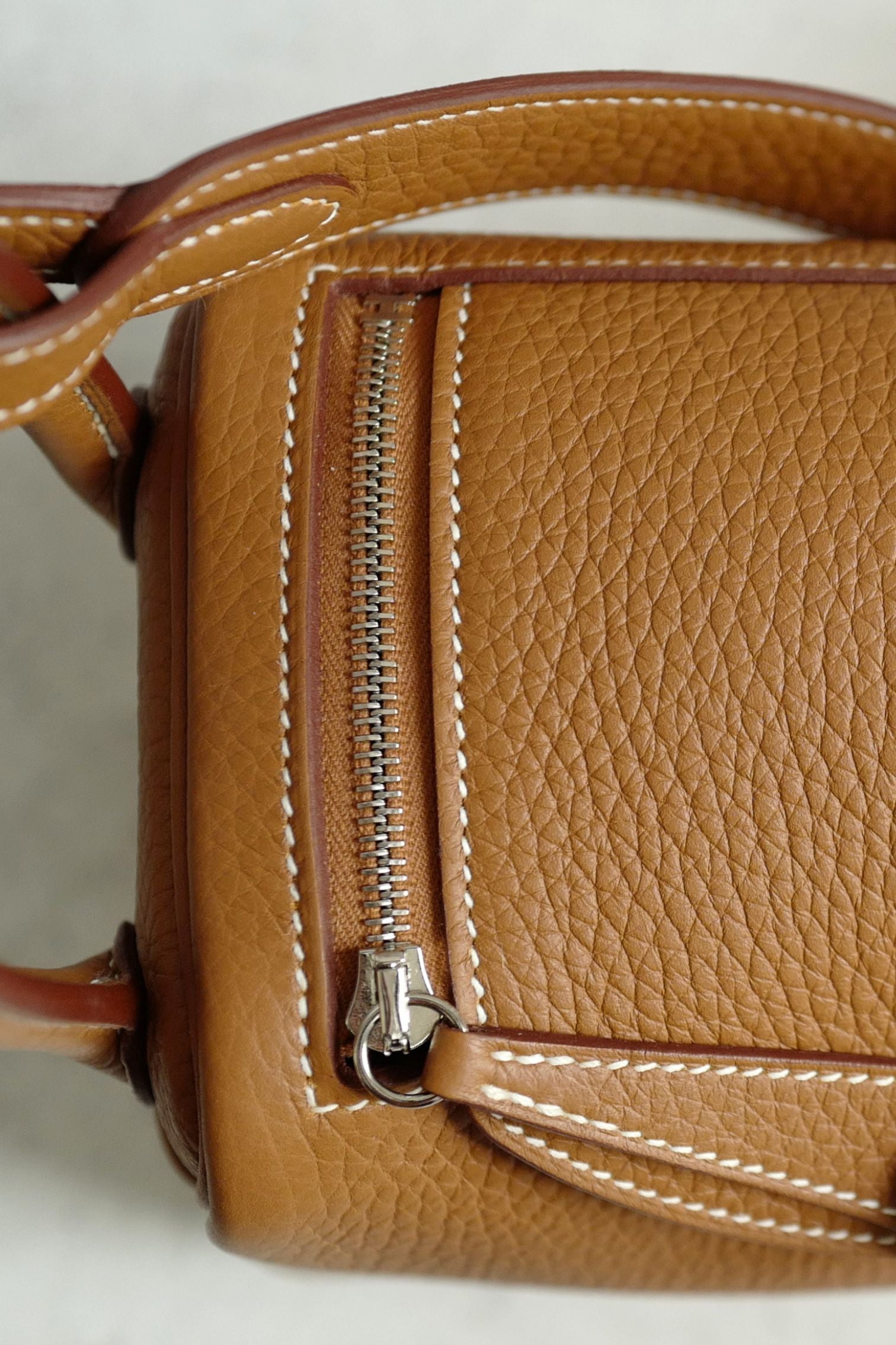 New Hermès Mini Lindy Gold Clemence Leather Palladium Hardware