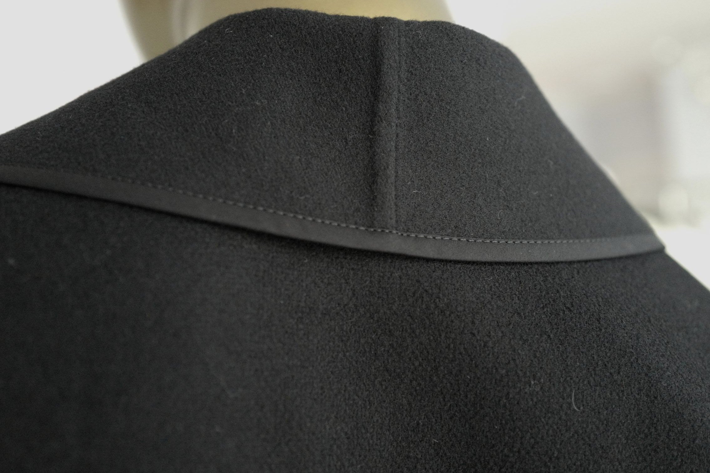 NEW Hermes Cashmere Jacket in Noir Size 36