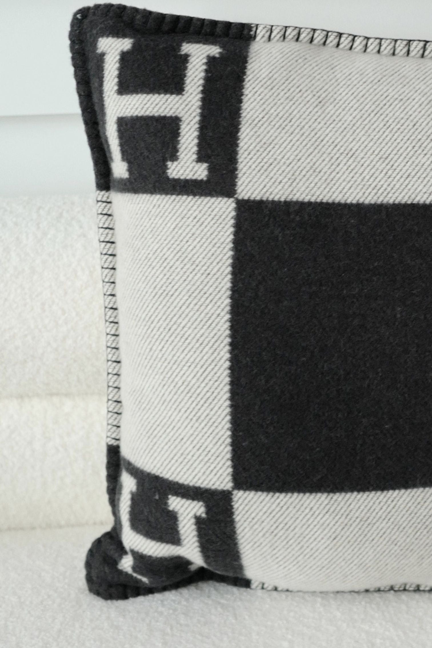 NEW Hermes Avalon Pillow  Small Model Ecru Gris Fonce Jacquard Wool Cashmere