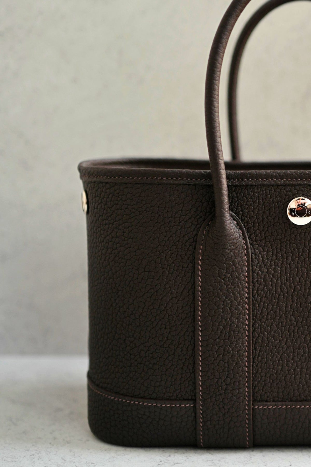 BNIB Hermes Mini Garden Party Neo 23 Bai Brun in Negonda Calfskin PHW G stamp
