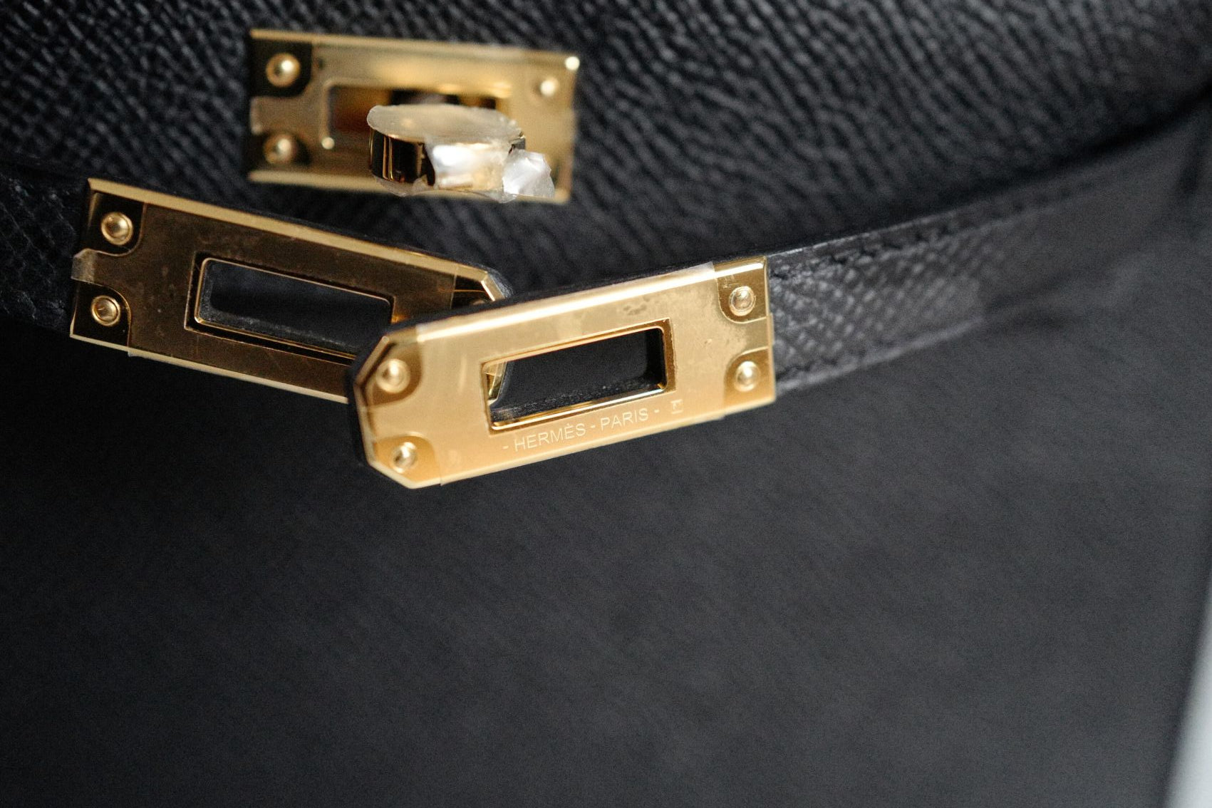 BNIB Hermès Mini Kelly 20 Black Epsom Leather with Gold Hardware Stamp W