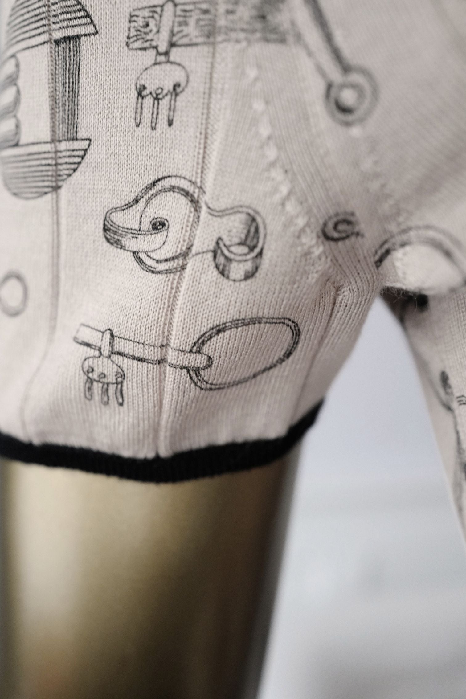 Hermès Short Sleeve Sweater "Cahier du Colporteur" Beige Cashmere Silk Size 36