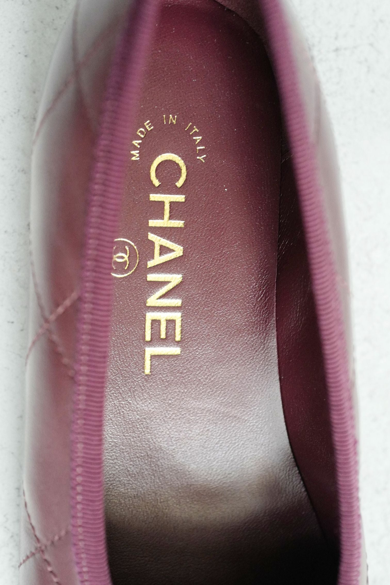 Chanel 26M Coco Beach Ballet Flats Burgundy White Lambskin Size 37