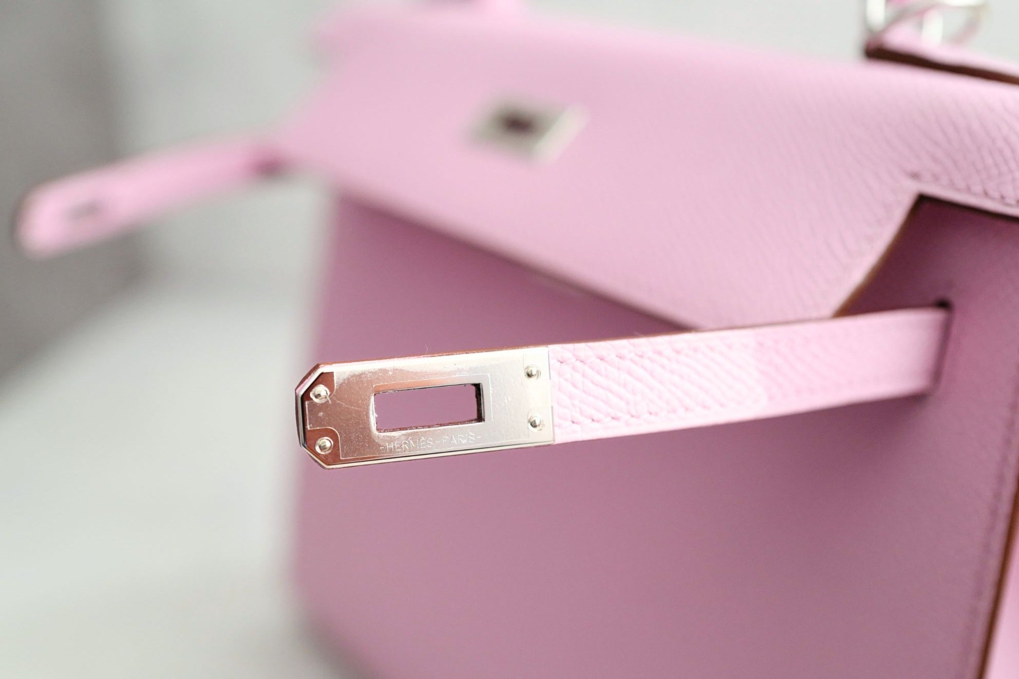 Hermès Kelly 25 Mauve Sylvestre Epsom Sellier Palladium Hardware K Stamp