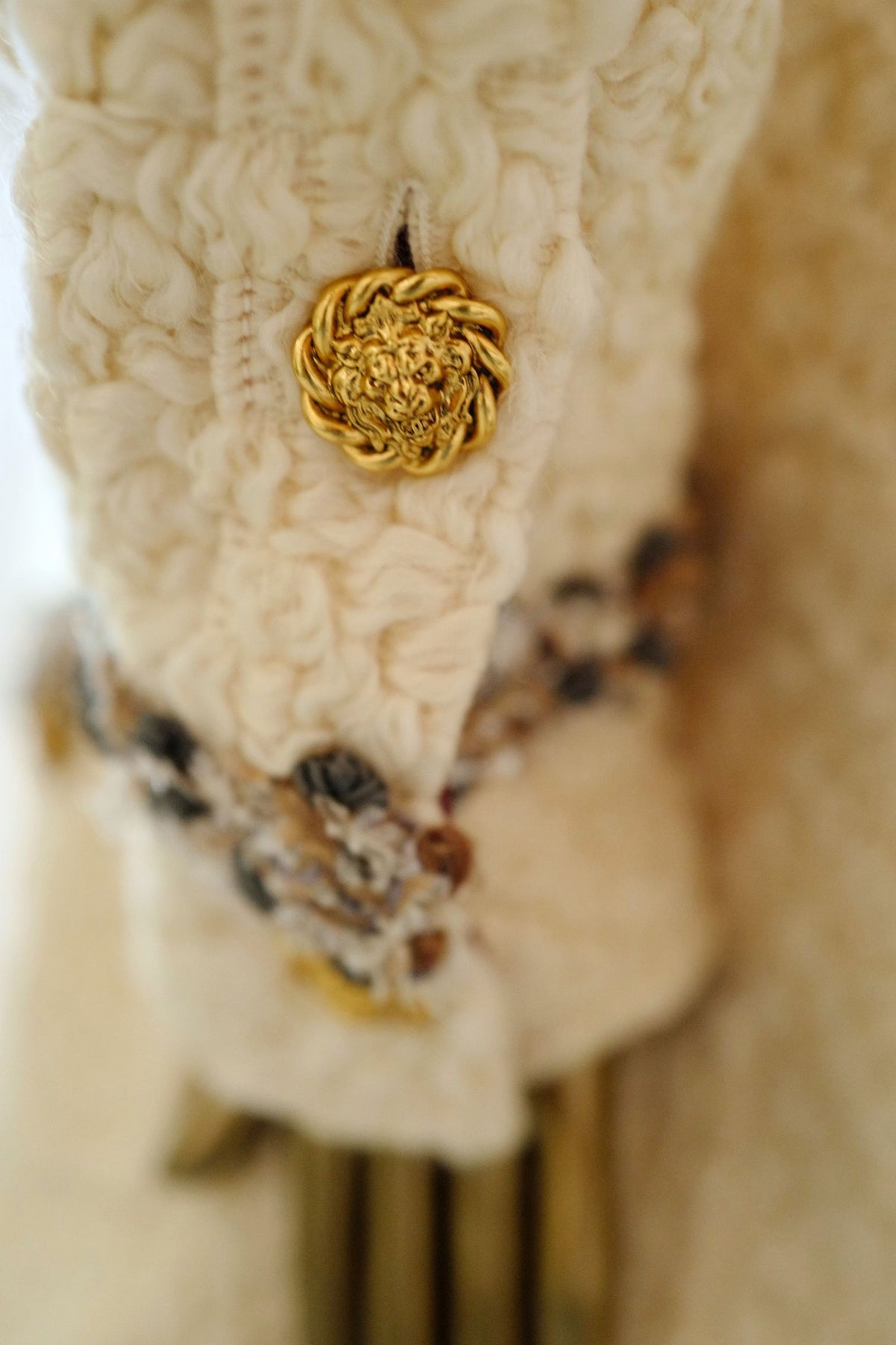 NEW Chanel 26K Oversized Jacket Wool String with Silk Lining Beige Size 36