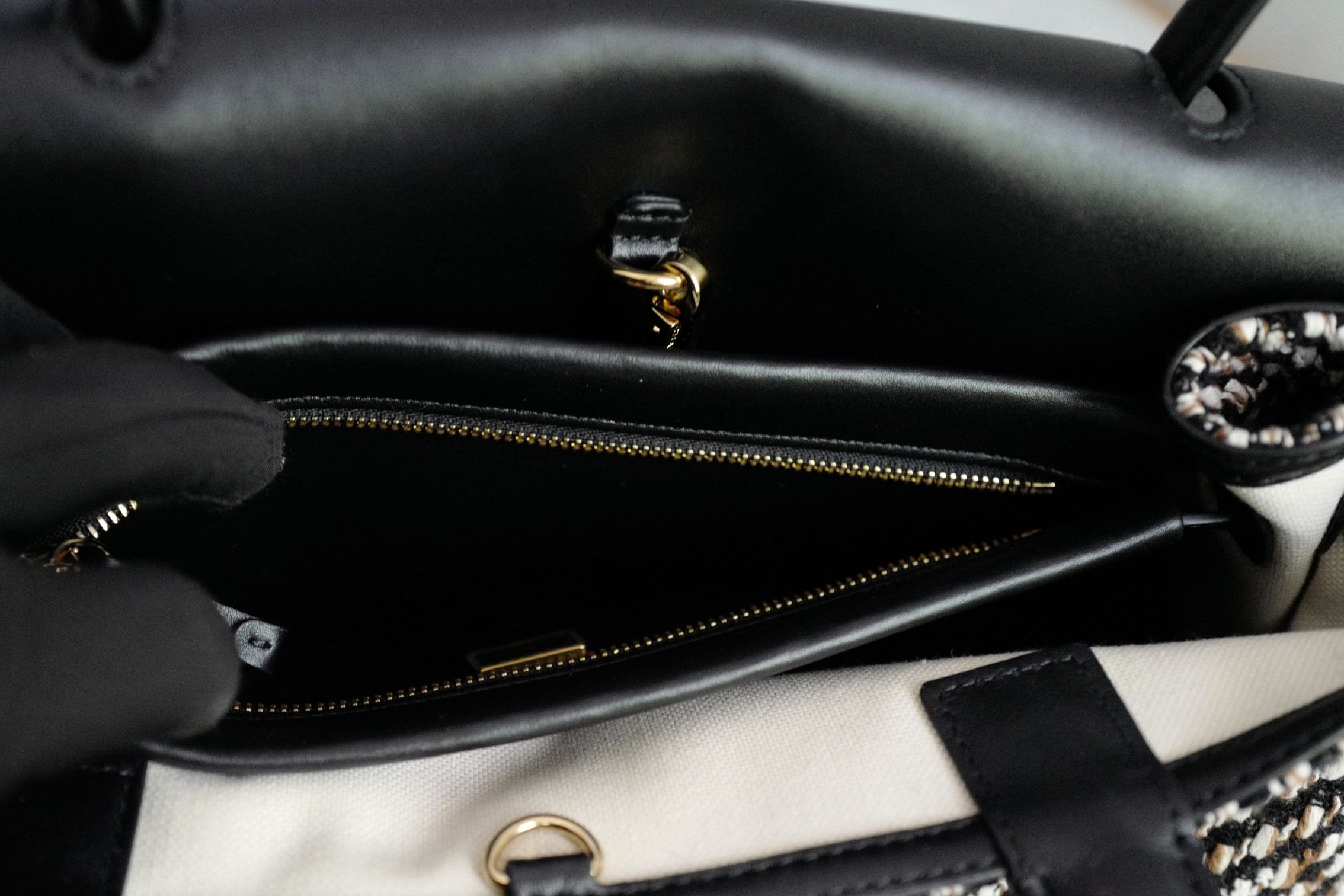 Chanel 26S Small Shopping Bag Matthieu Blazy Black Ecru Wool Gold Hardware