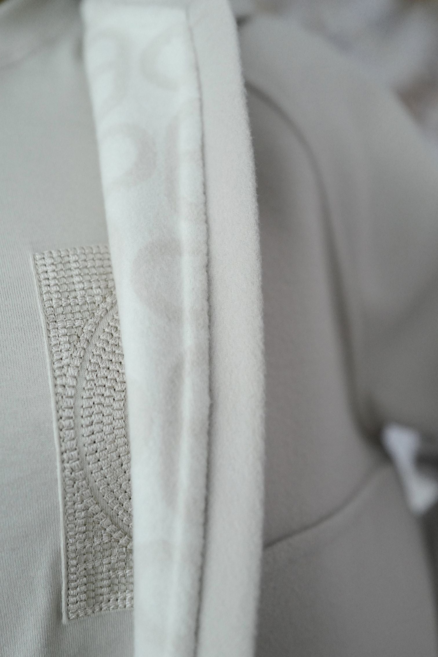 Hermès Jacket Chaine d'Ancre Blanc Sable Virgin Wool Size 36