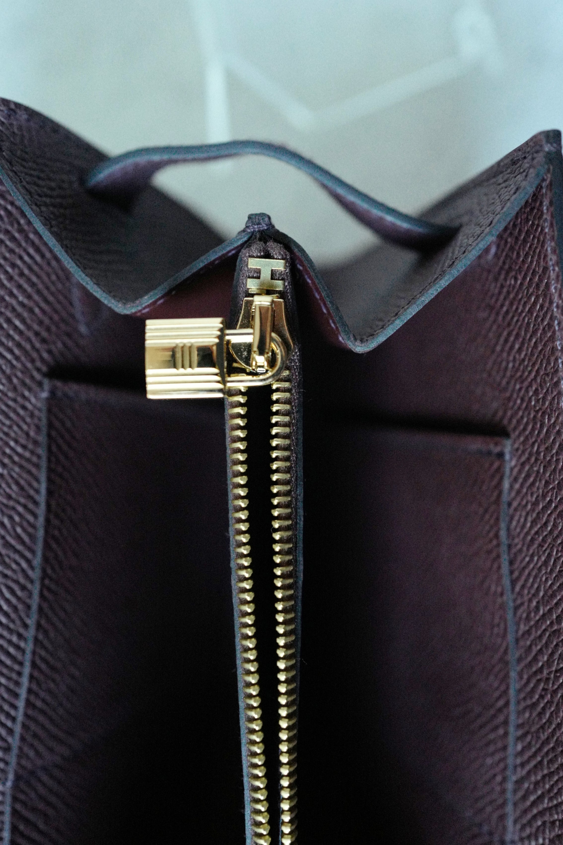 Hermès Kelly To Go Rouge Sellier Epsom Leather Gold Hardware Crossbody Bag