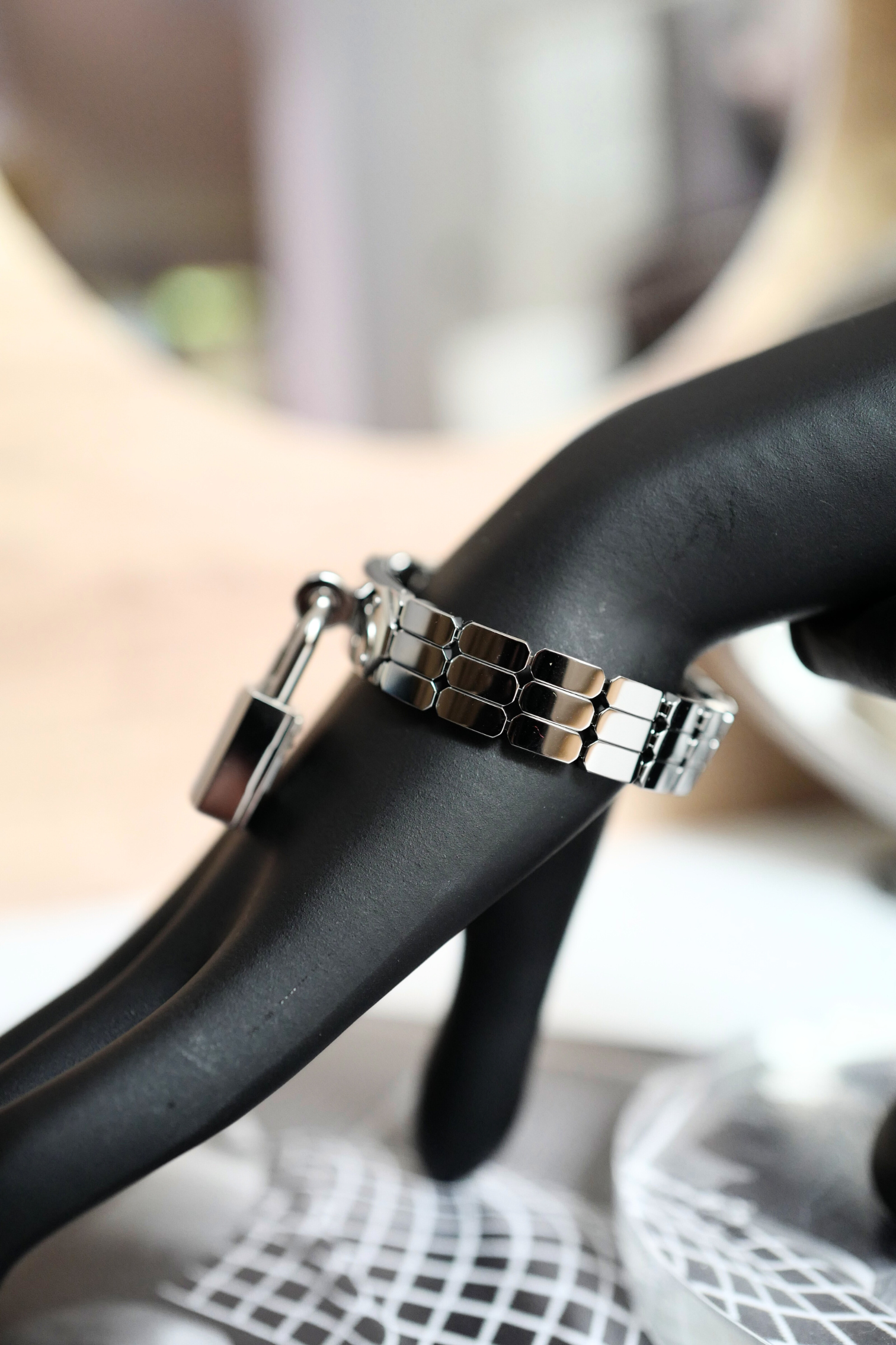 BNIB HERMES Kelly Steel watch, Mini model, 16 mm