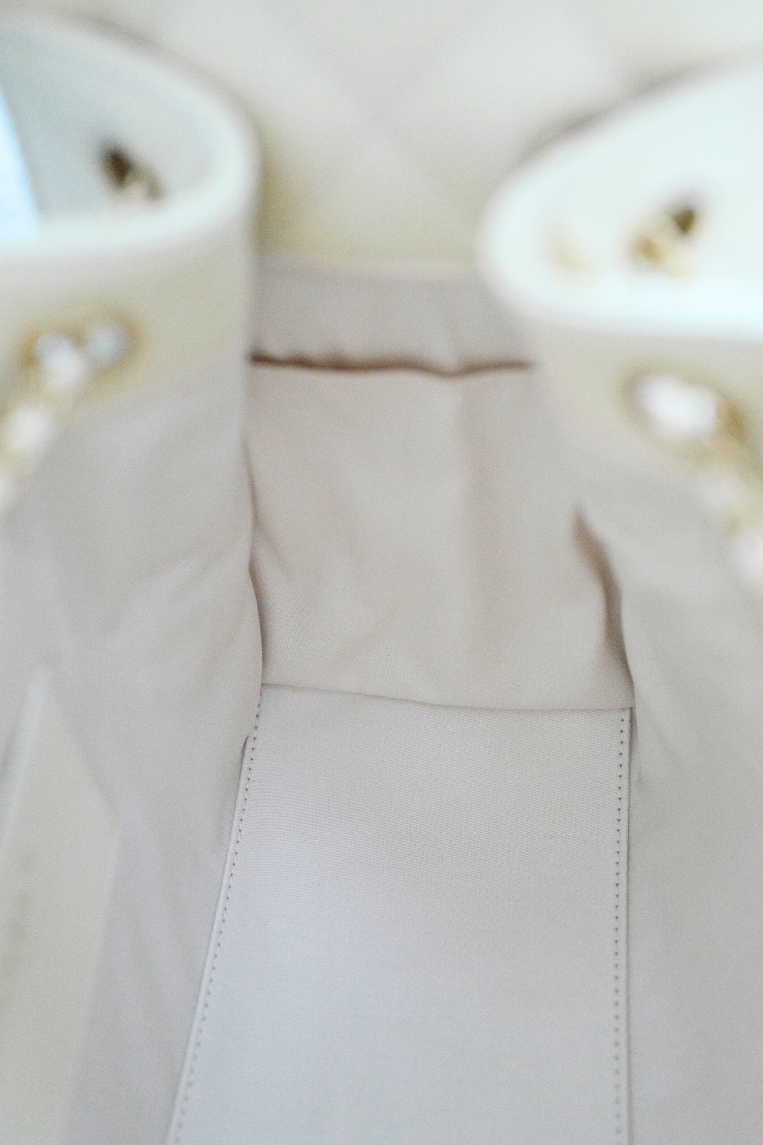 BNIB Chanel 25K Small Hobo Bag Light Beige with Gold Hardware