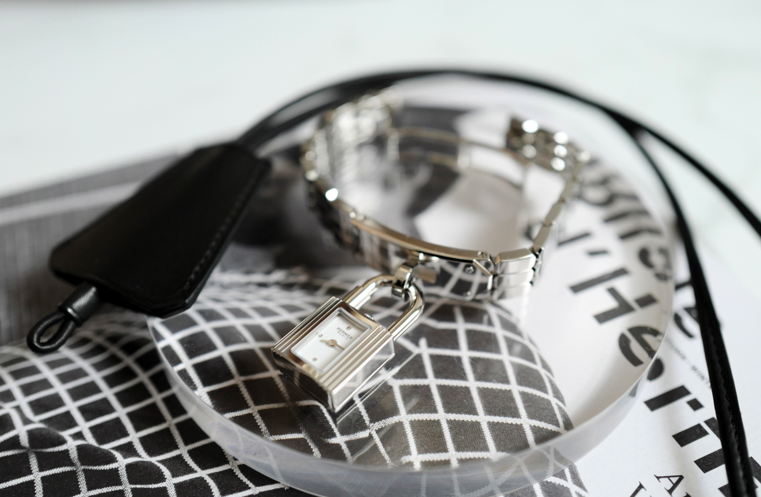 BNIB HERMES Kelly Steel watch, Mini model, 16 mm