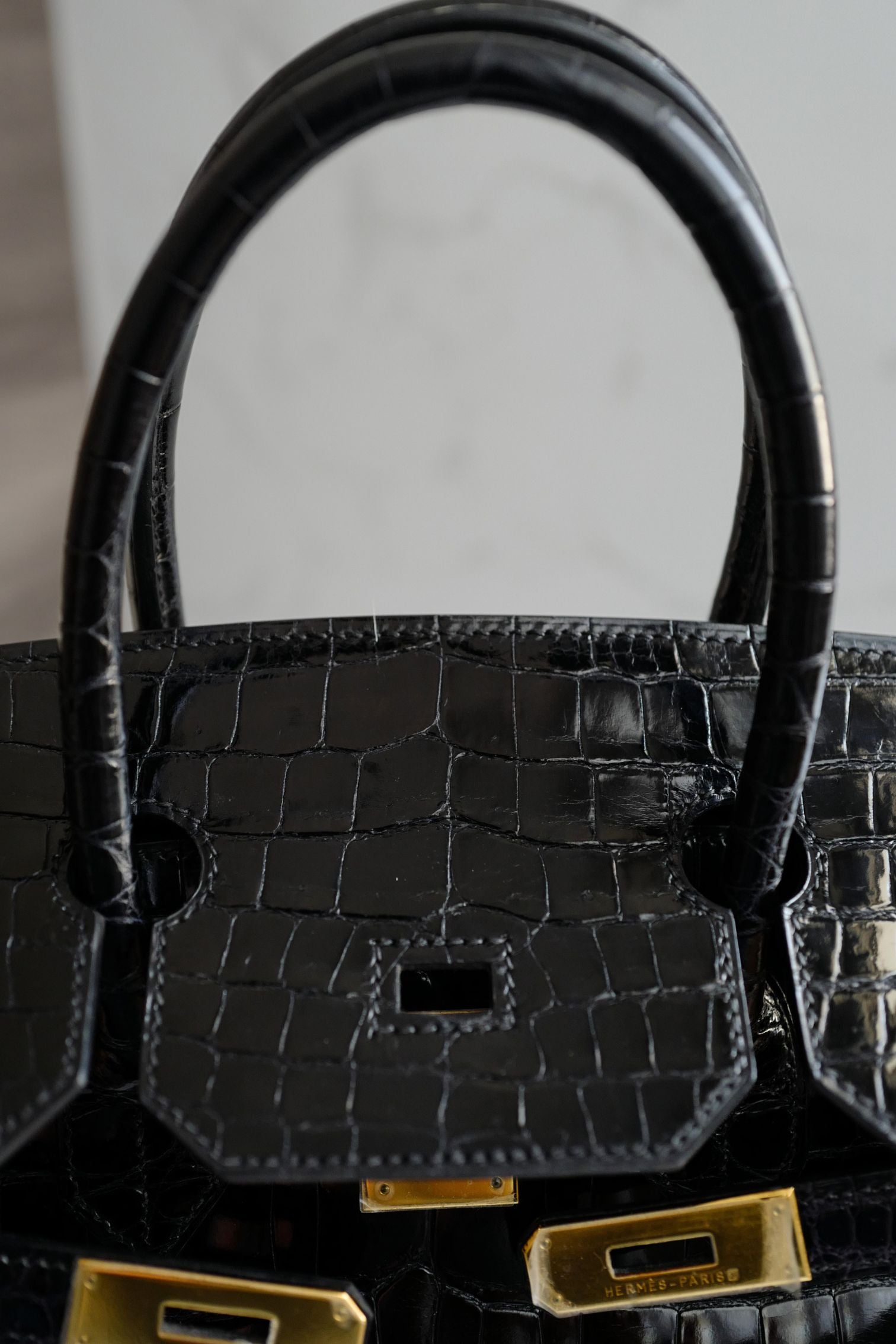 Hermès Birkin 35 Black Shiny Porosus Crocodile Gold HW #D Preowned Condition