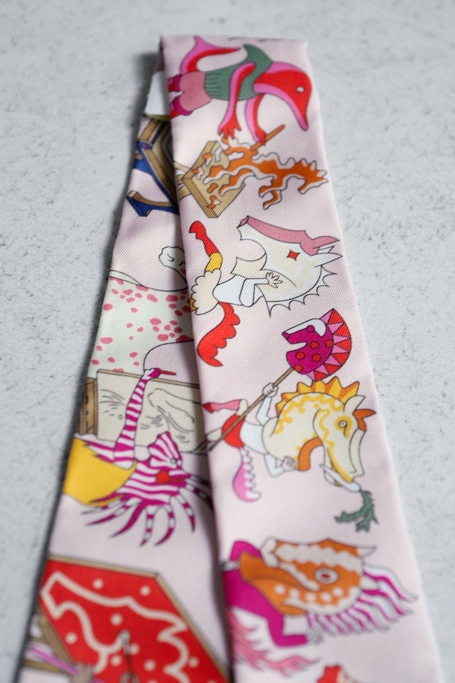 Hermès Academia Hippica Twilly Rose Nacre / Vert Amande / Multicolore 100% Silk