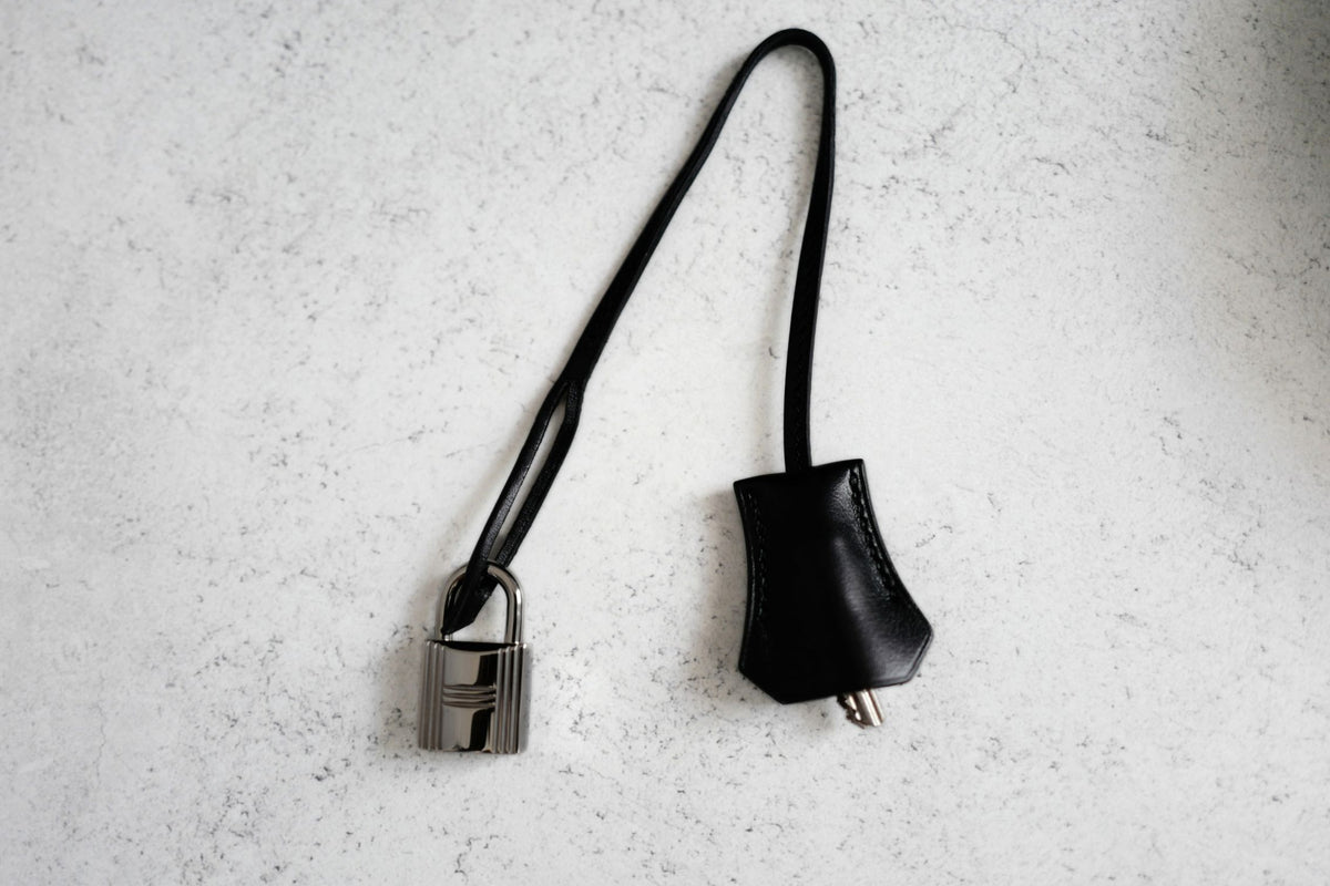 Hermes Kelly 40 Lakhis Noir Calfskin Leather Palladium Hardware