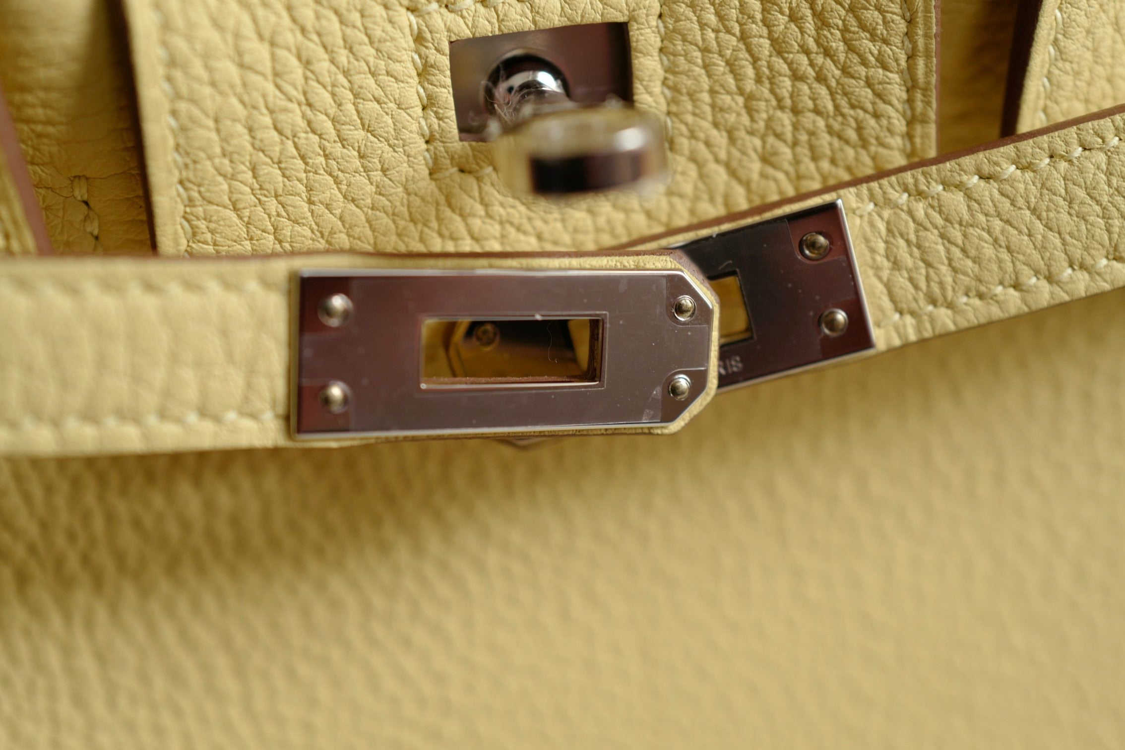 BNIB Hermès Birkin 25 Jaune Poussin Togo Leather Palladium Hardware G Stamp 2026