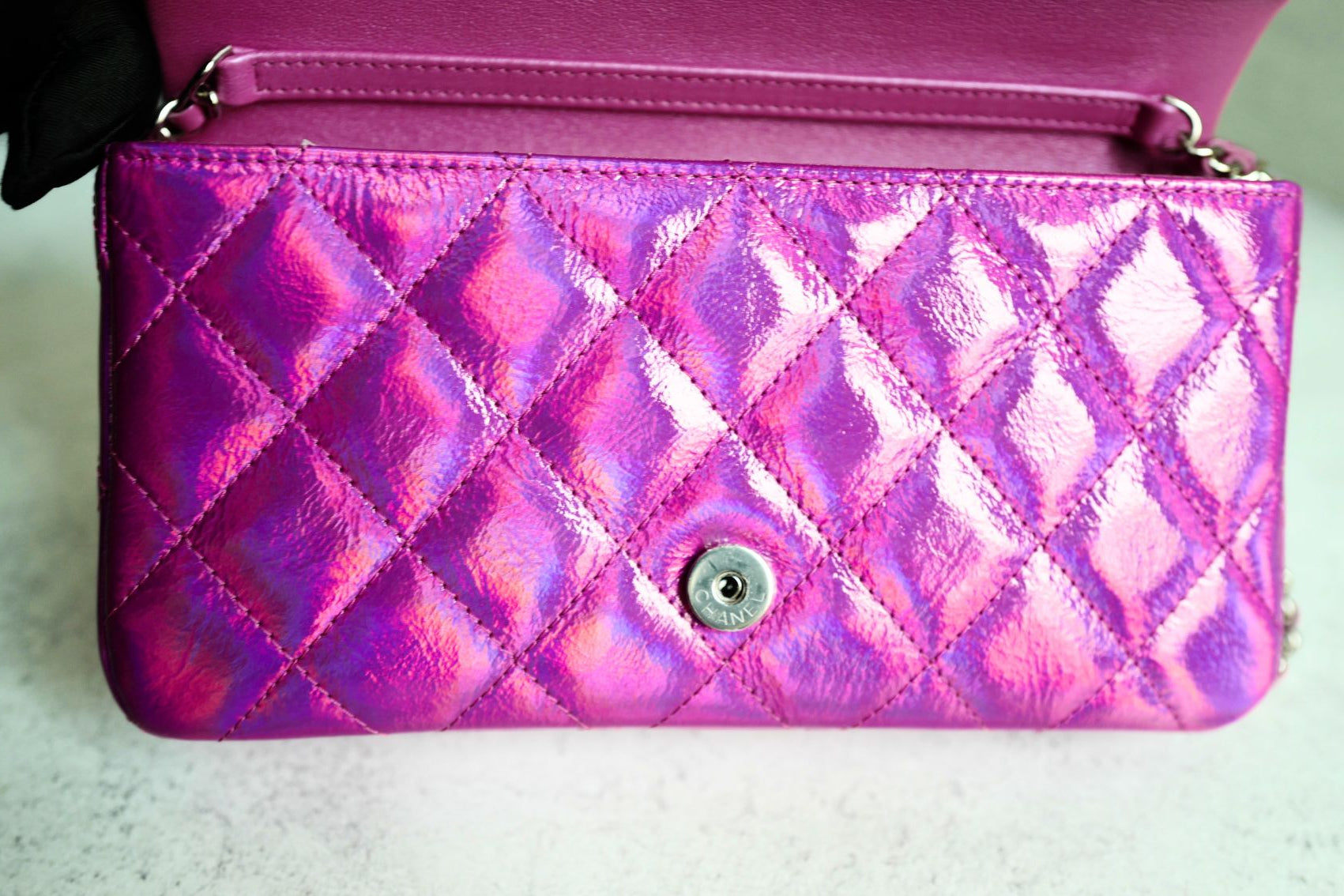 NEW Chanel Wallet on Chain Iridescent Mirror Goatskin Silver Fuchsia Cruise 24C