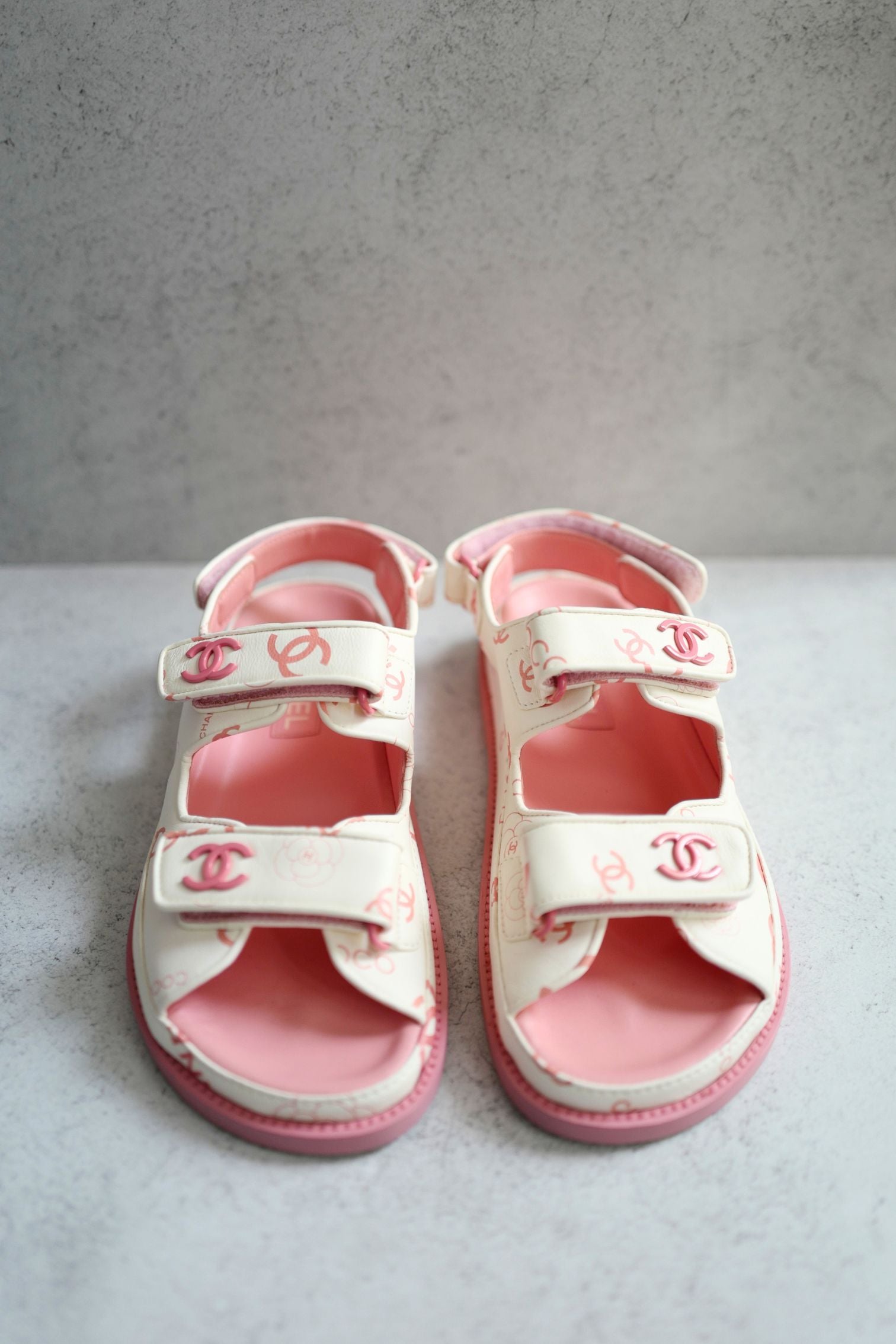 BNIB Chanel Dad Sandal 23A Monogram CC Logo In White/Pink Pink CC Logo Socks