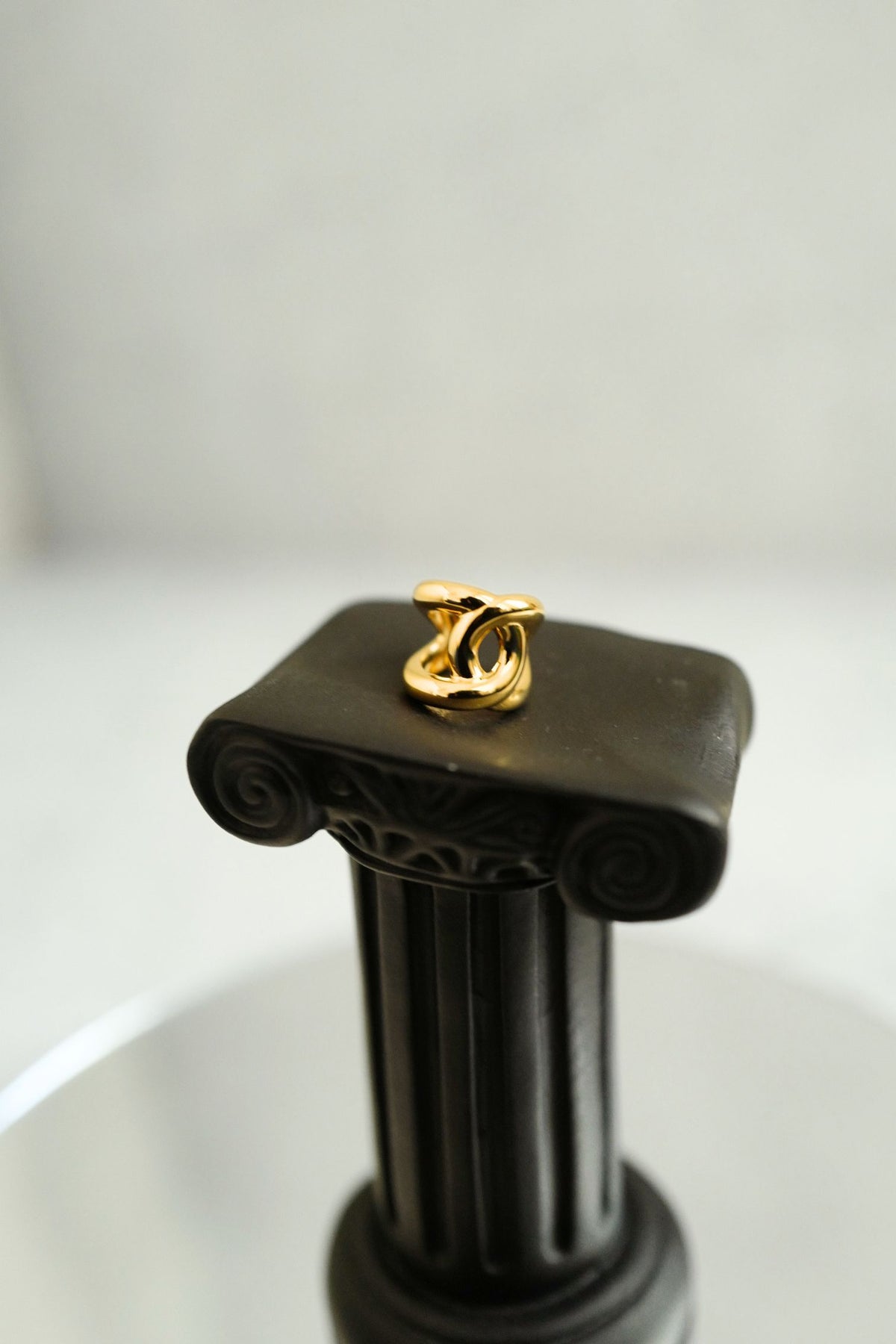NEW Chanel 26K Ear Cuff Metal Gold Interlocking CC Logo Women Earring