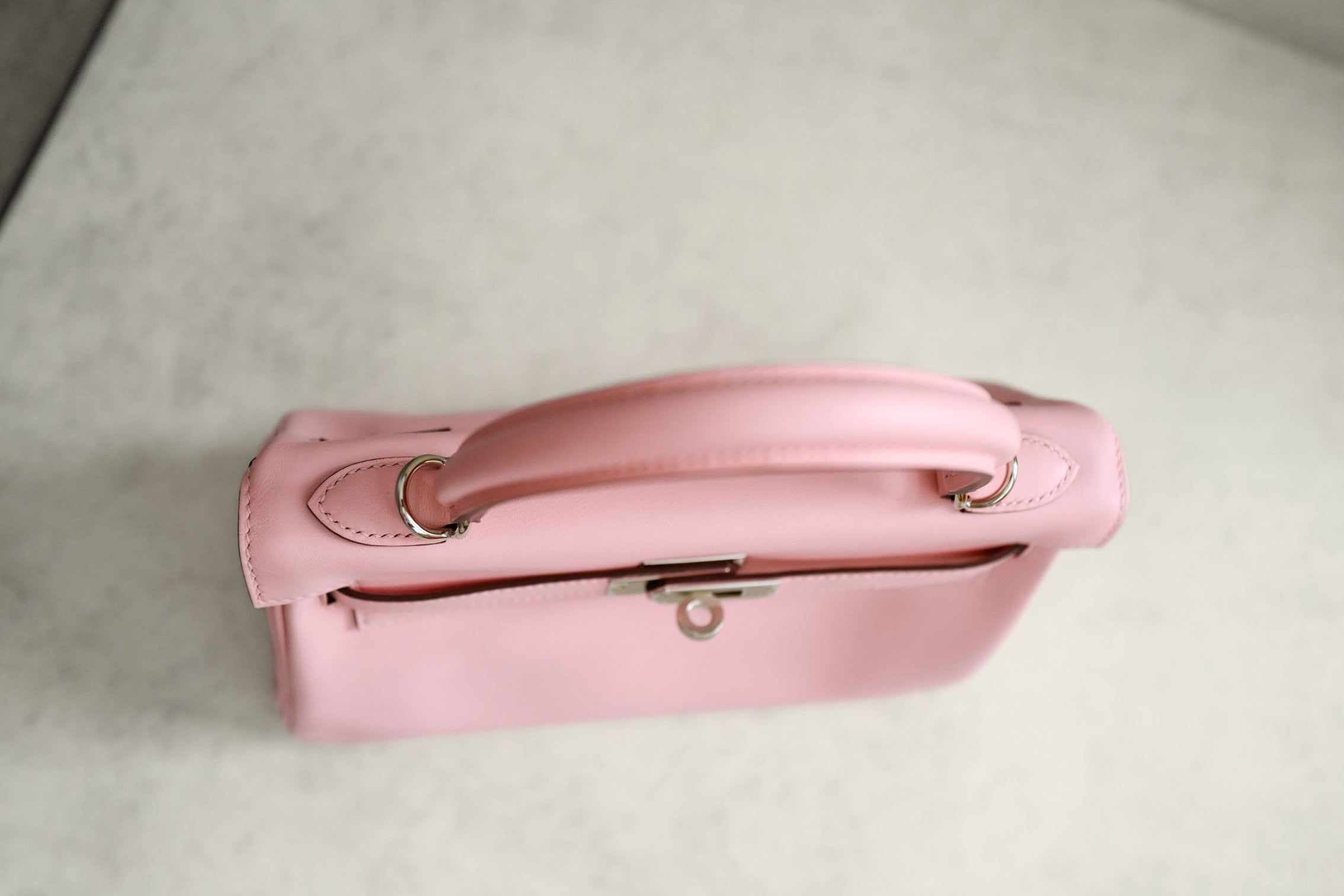 Hermès Kelly 25 Rose Sakura Swift with Palladium Hardware