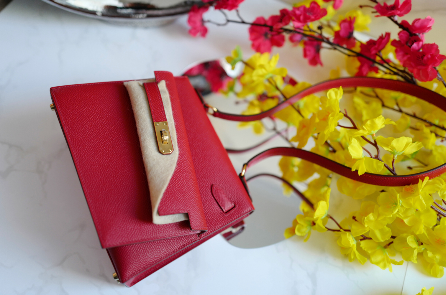 BNIB Hermès Kelly Désordre 20 Bag Rouge Pigment Epsom Leather with Gold Hardware