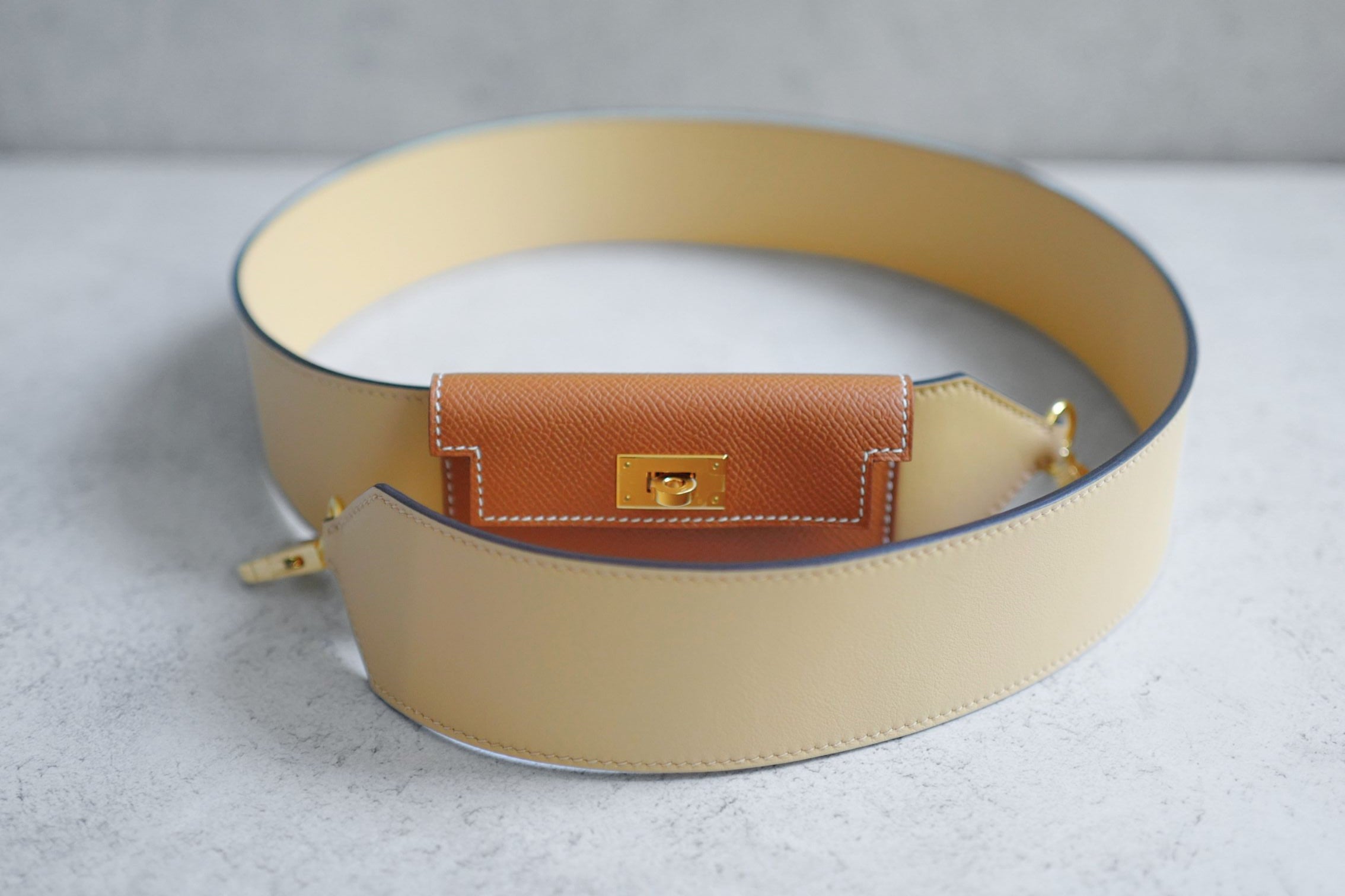 Hermès Kelly Pocket Bag Strap Naturel/Sable/Gold Swift Epsom Calfskin 105 mm