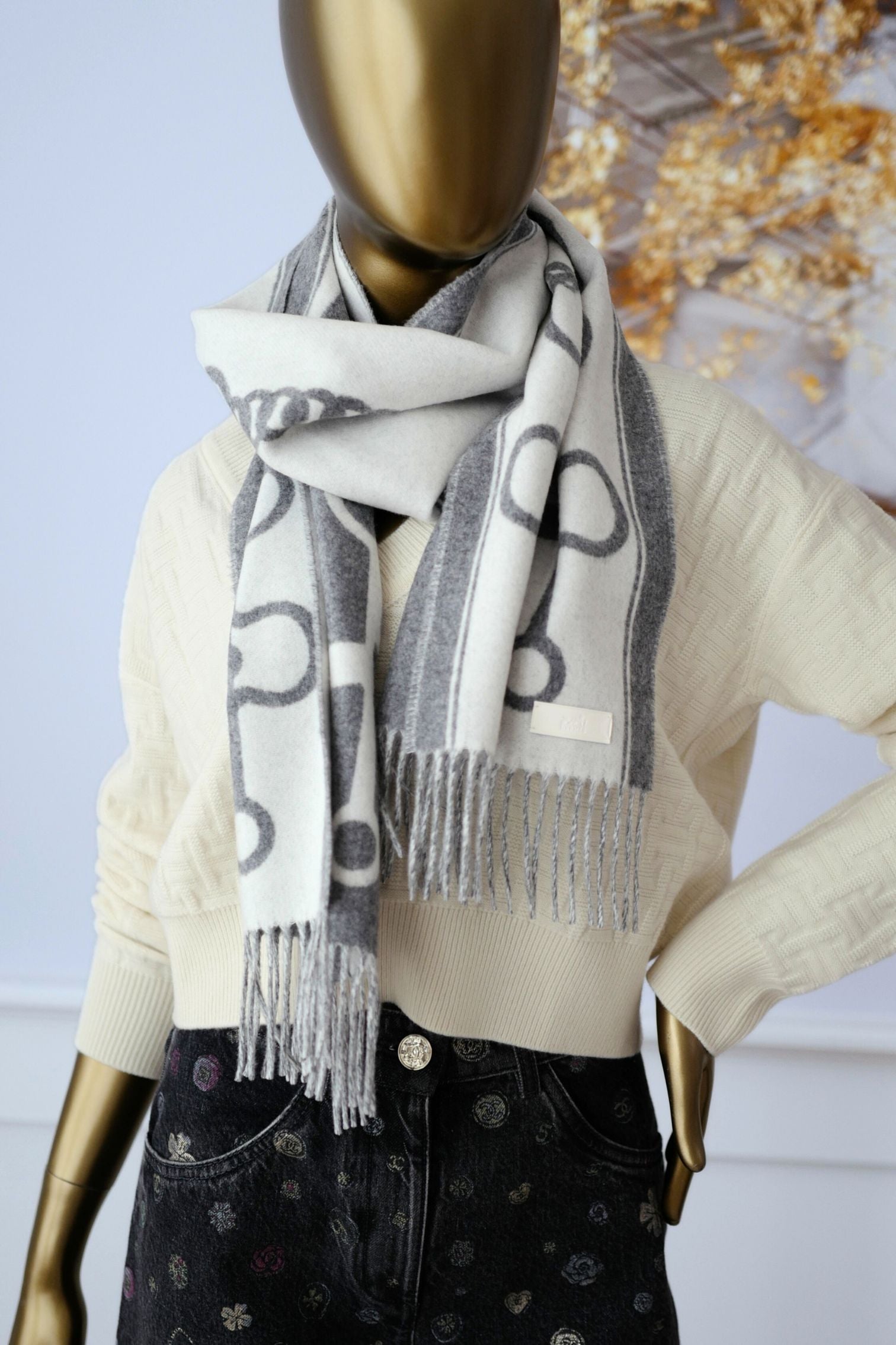 Hermès Casaque Mors Cashmere Scarf in Ivoire Gris Flanelle