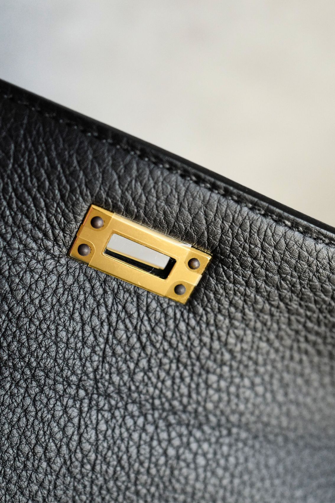 NEW Hermès Kelly 25 Black Togo Leather Gold Hardware K Stamp